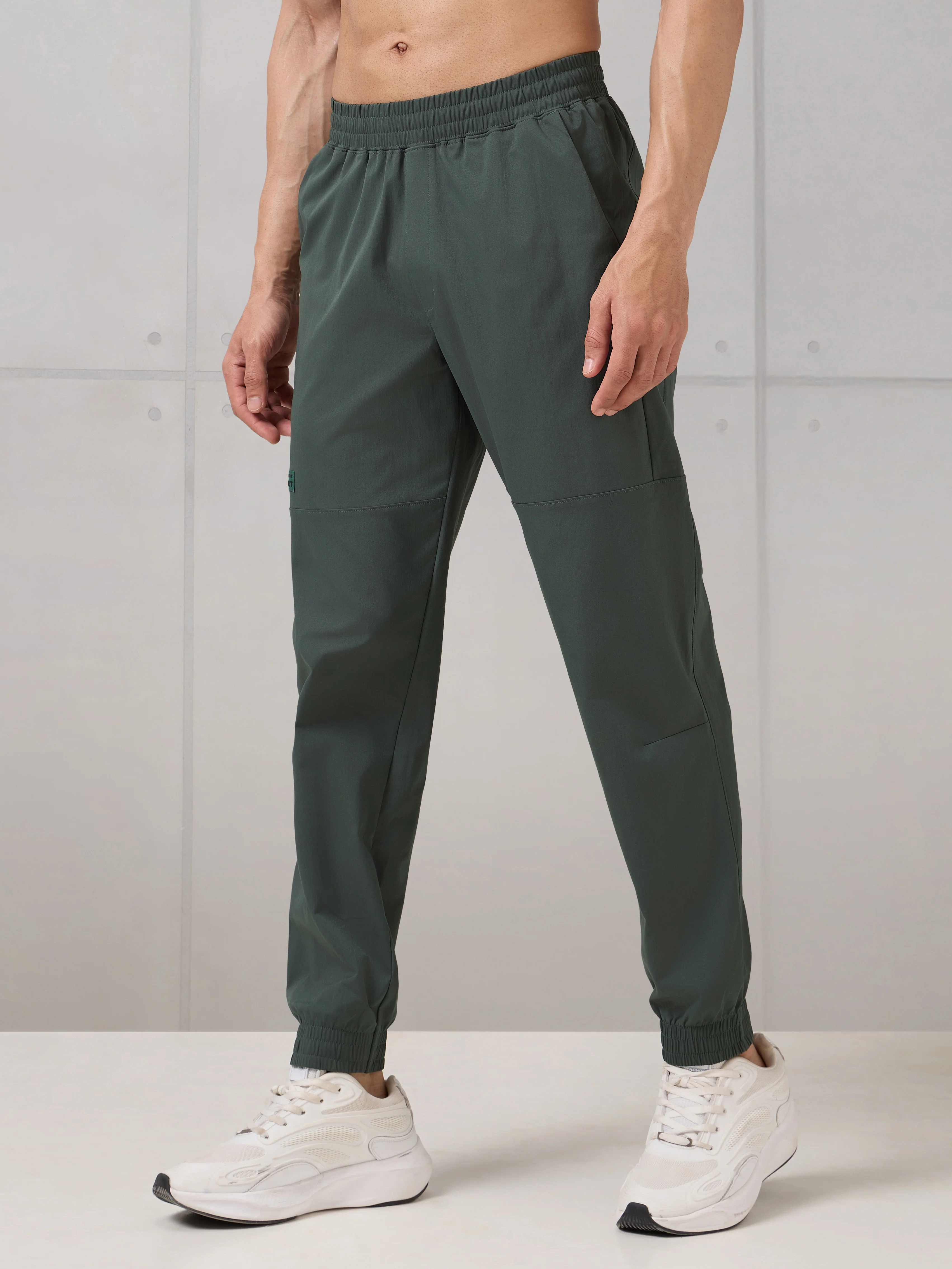 Men Slim Fit Active Out Joggers with TS FLEXI - Image 4