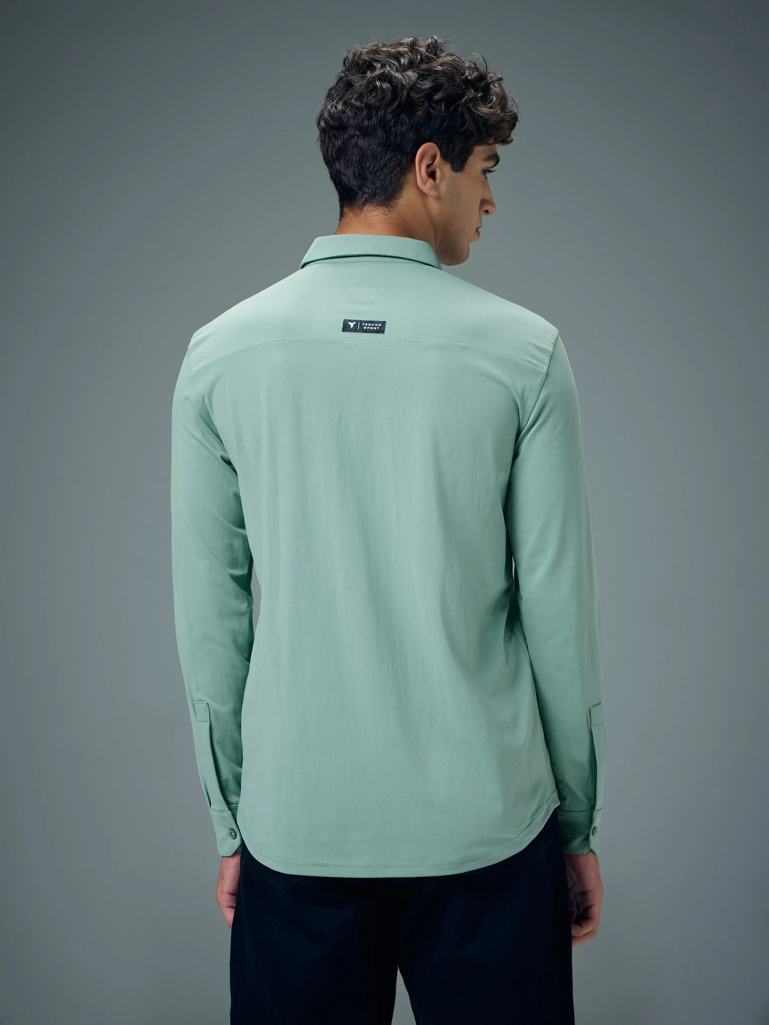 Men Solid Regular Fit Spread Collar Casual Shirt with COTFLEX - Image 3