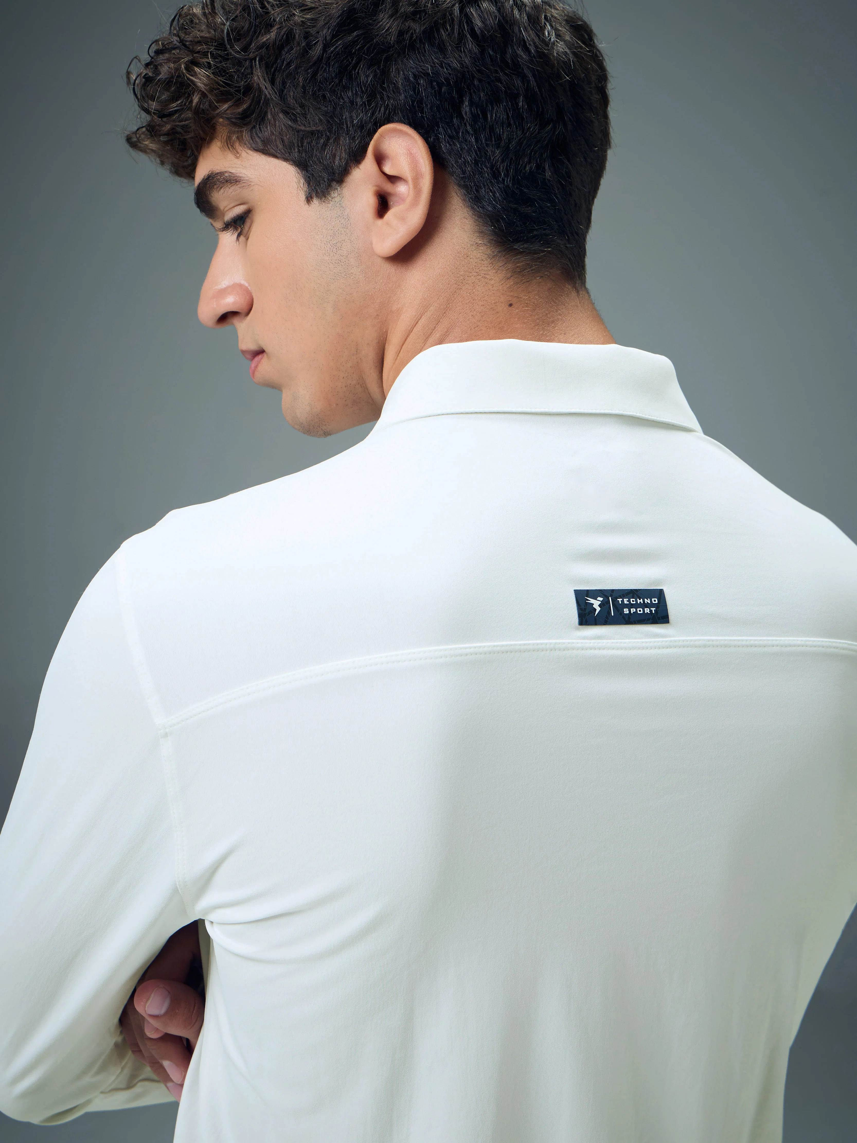 Men Solid Regular Fit Spread Collar Casual Shirt with COTFLEX - Image 7