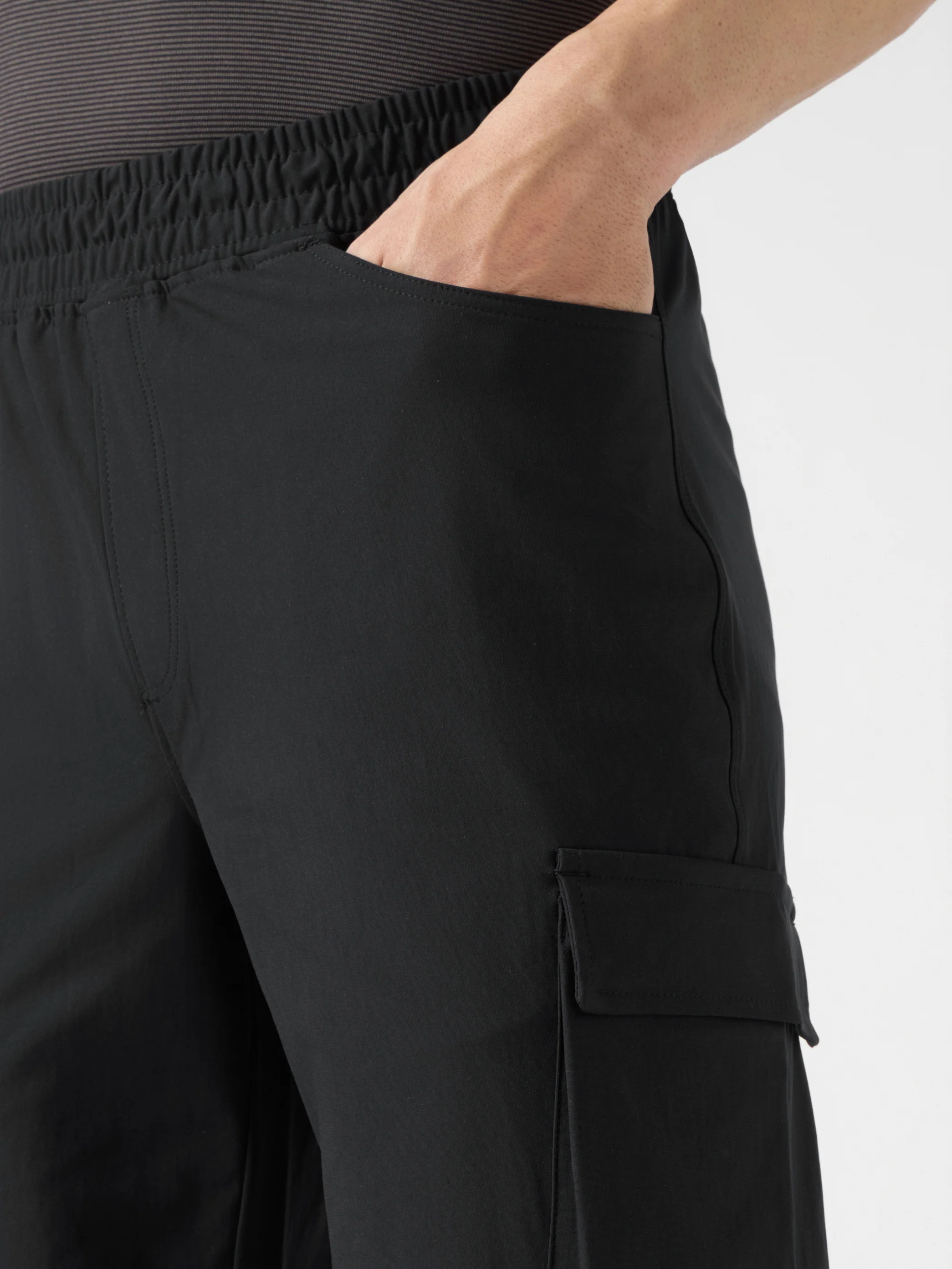 Men Solid Relax Fit 6 Pocket Cargo Trackpants with DURACOOL+ - Image 6
