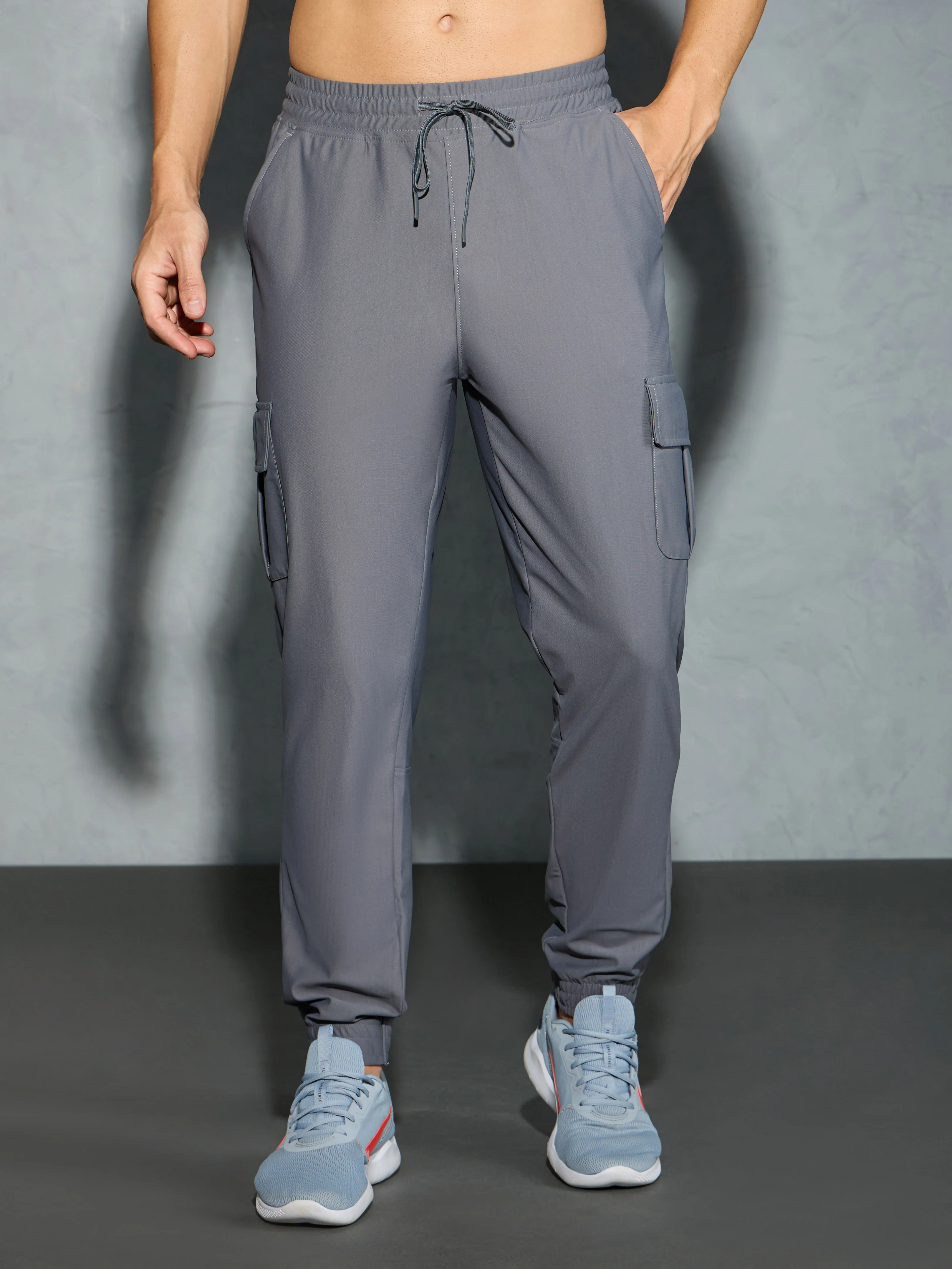 Men Solid Slim Fit Cargo Joggers with DURACOOL+