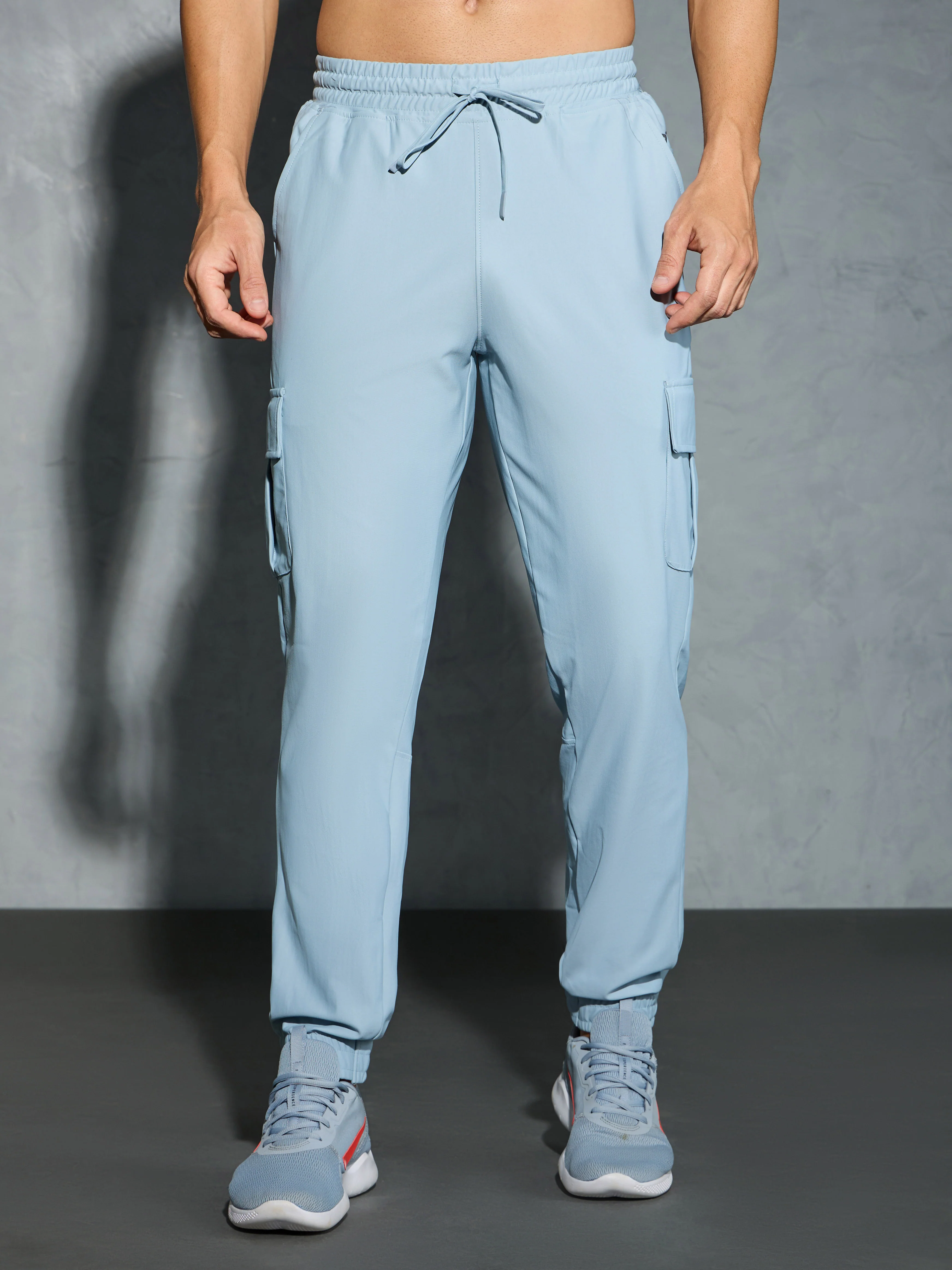 Men Solid Slim Fit Cargo Joggers with DURACOOL+