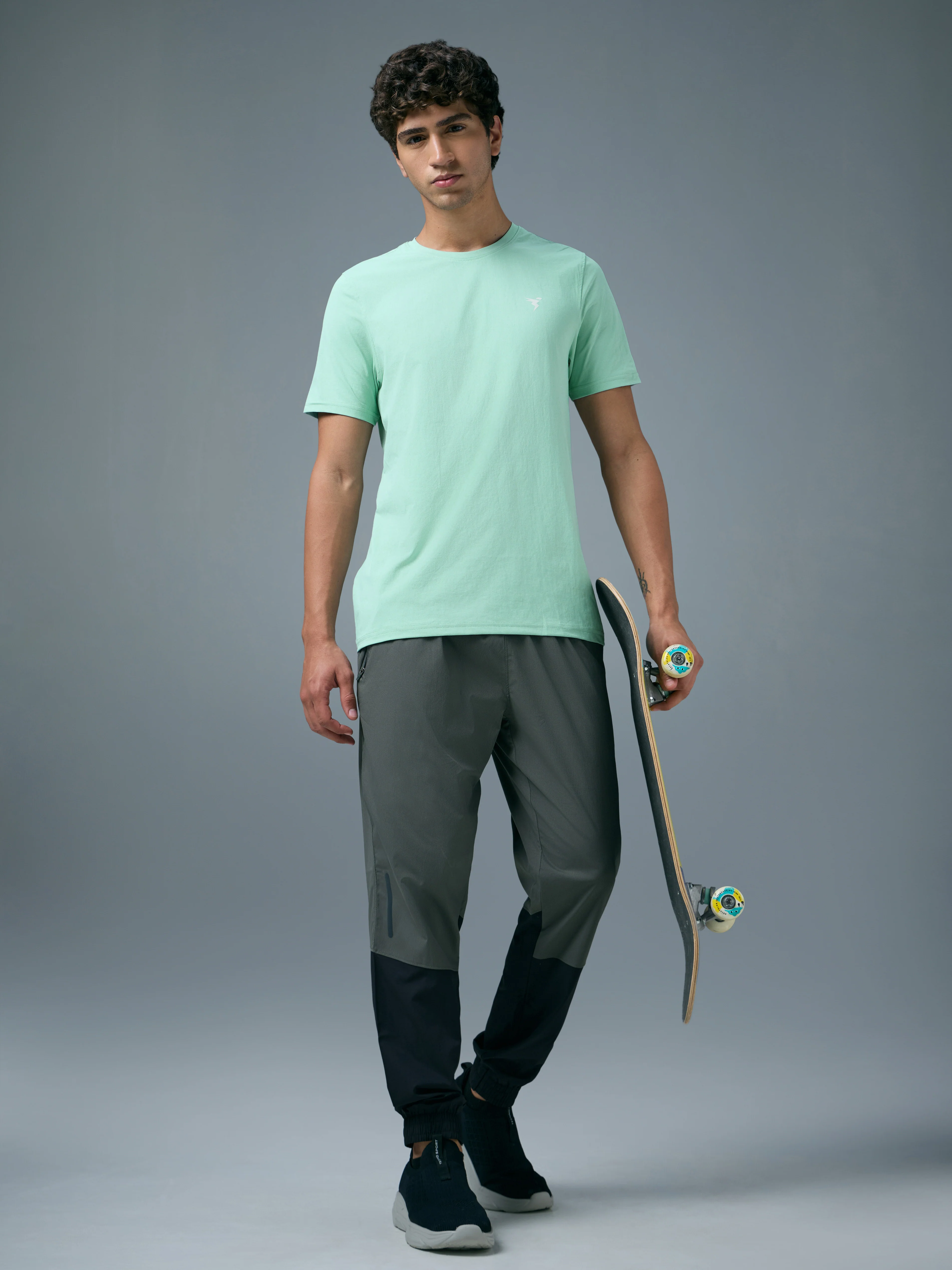 Men Solid Slim Fit Crew Neck T-shirt with COTFLEX - Image 5