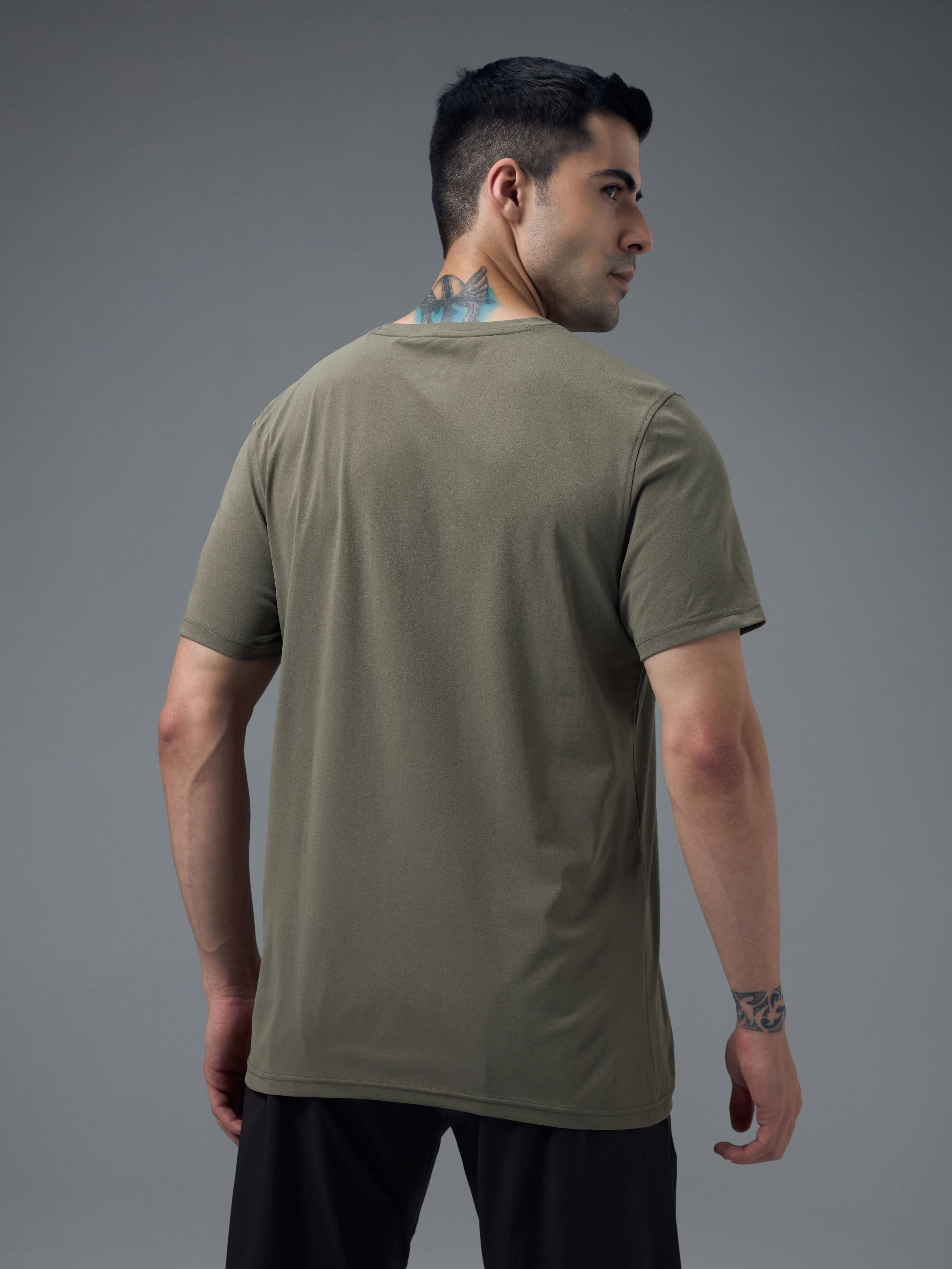 Men Solid Slim Fit Crew Neck T-shirt with COTFLEX - Image 3