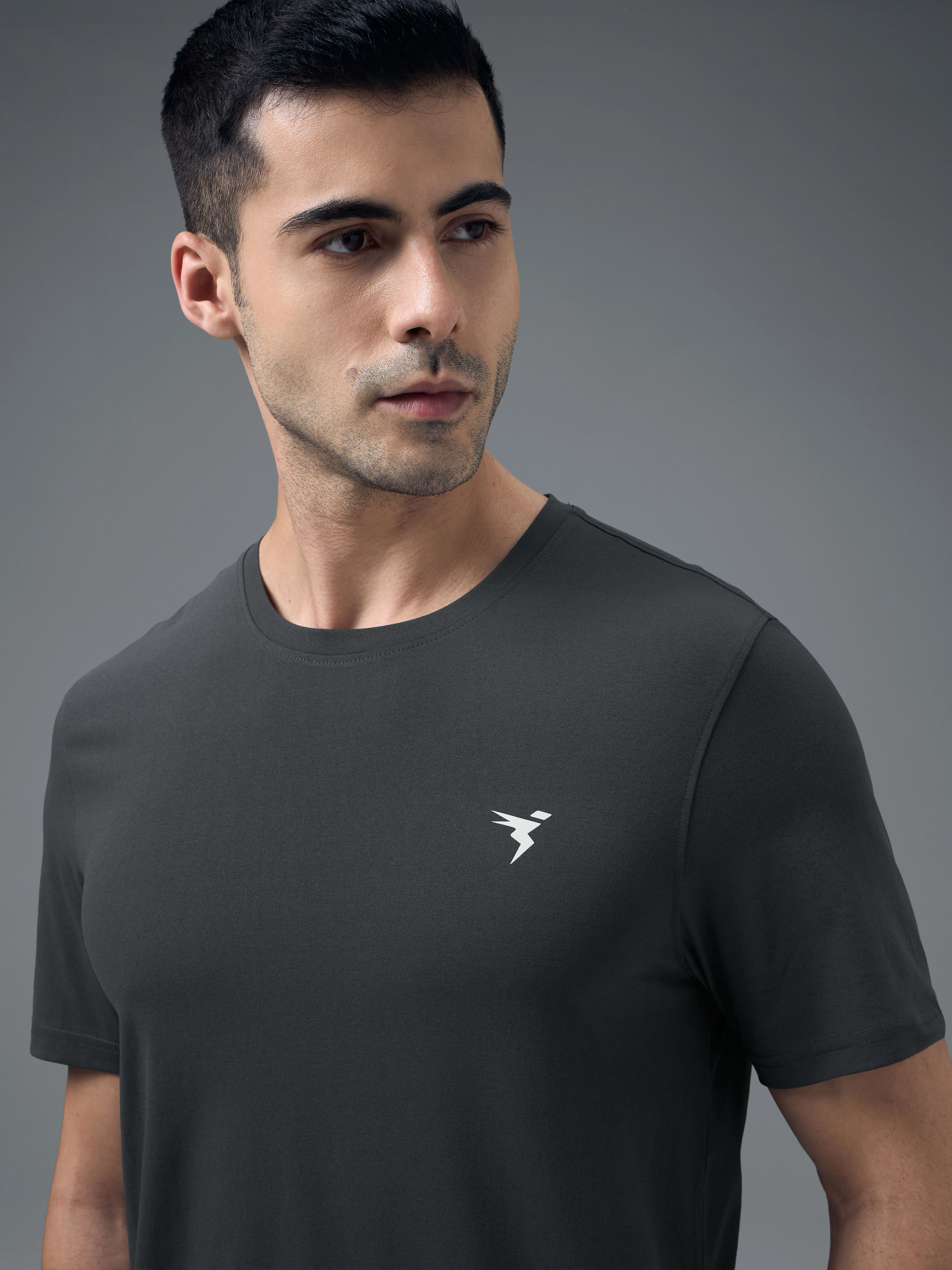 Men Solid Slim Fit Crew Neck T-shirt with COTFLEX - Image 5