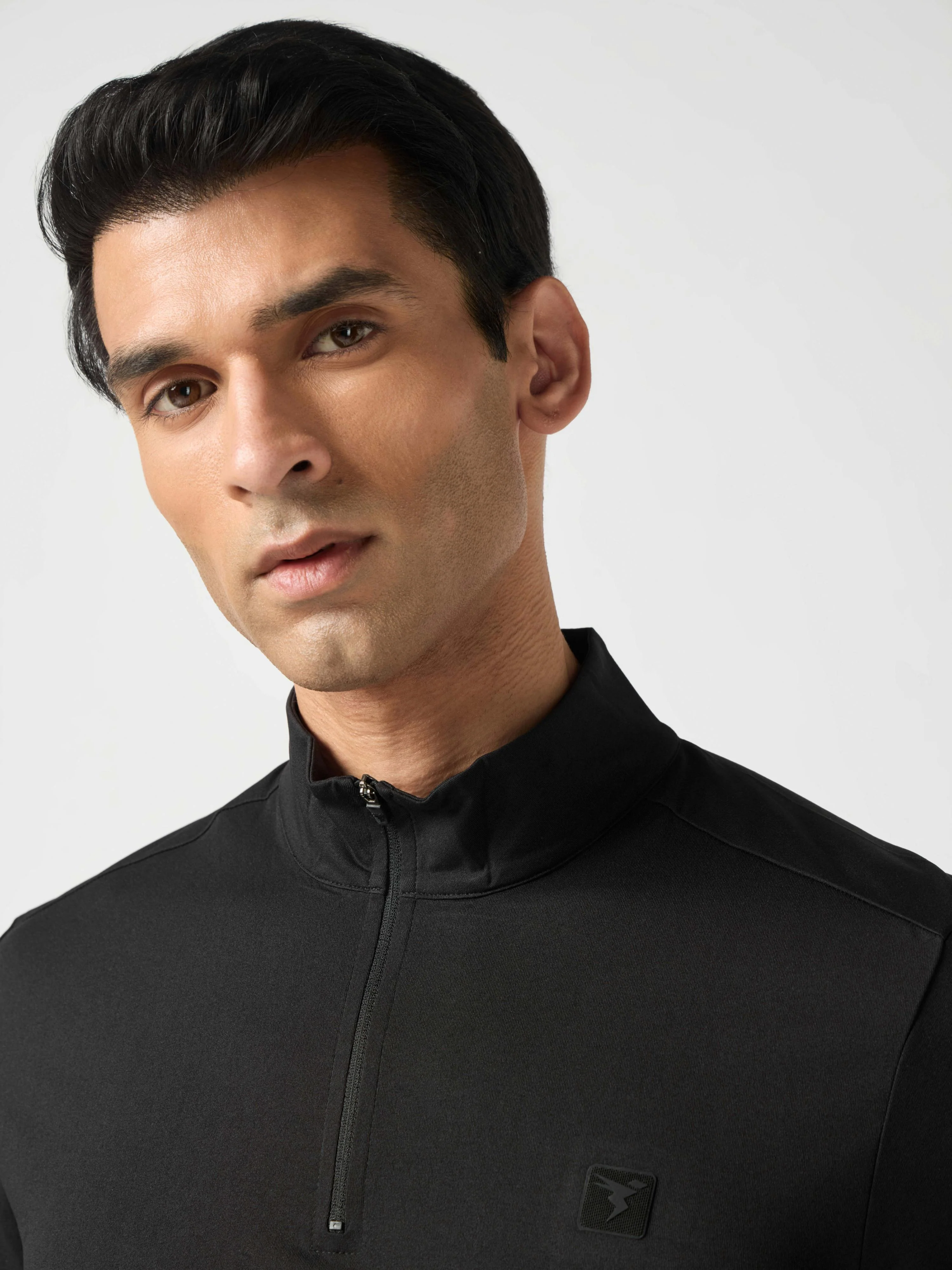 Men Solid Slim Fit Crew Neck T-shirt with ELASTO PLUS - Image 5