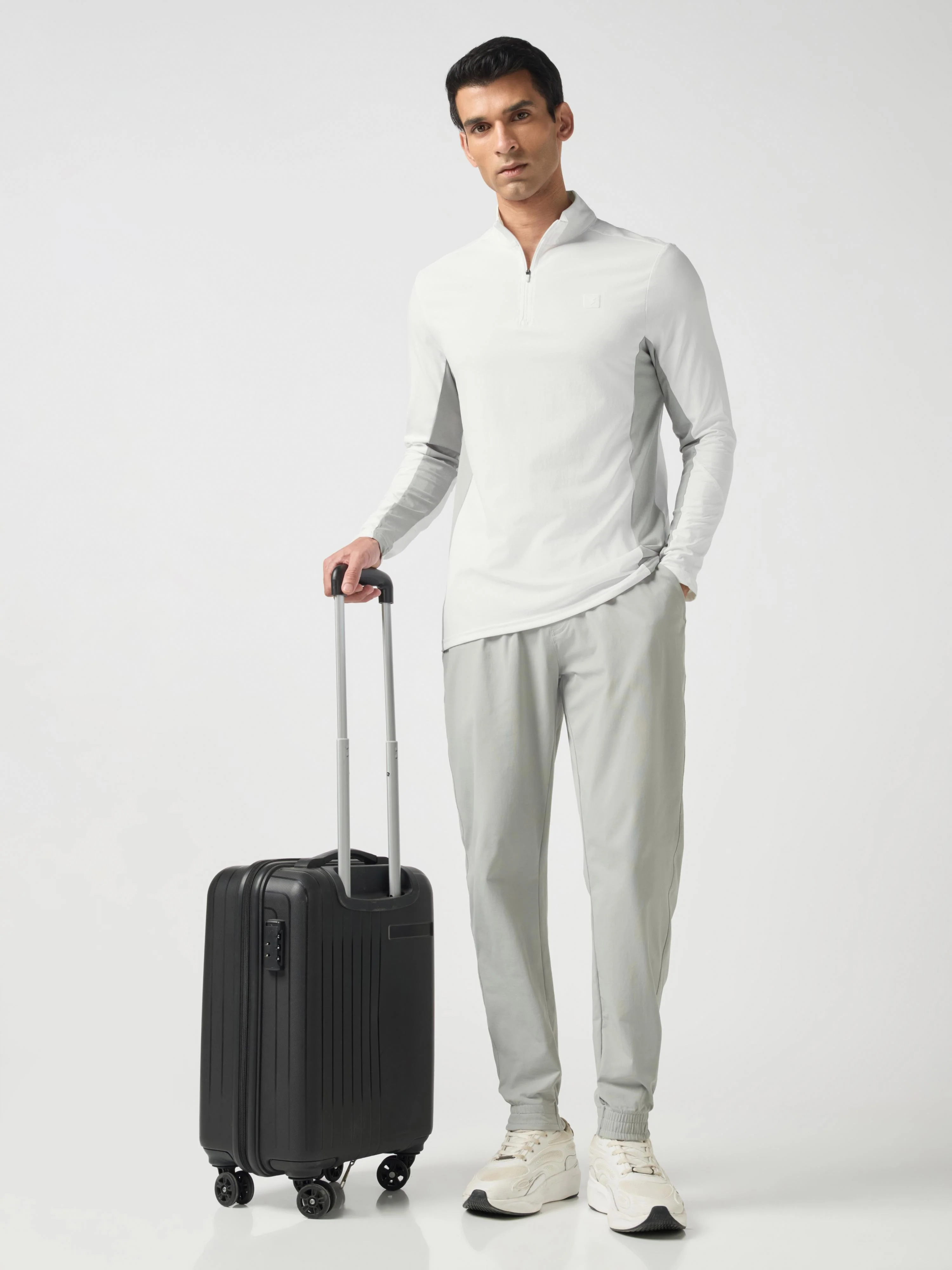 Men Solid Slim Fit Crew Neck T-shirt with ELASTO PLUS - Image 6