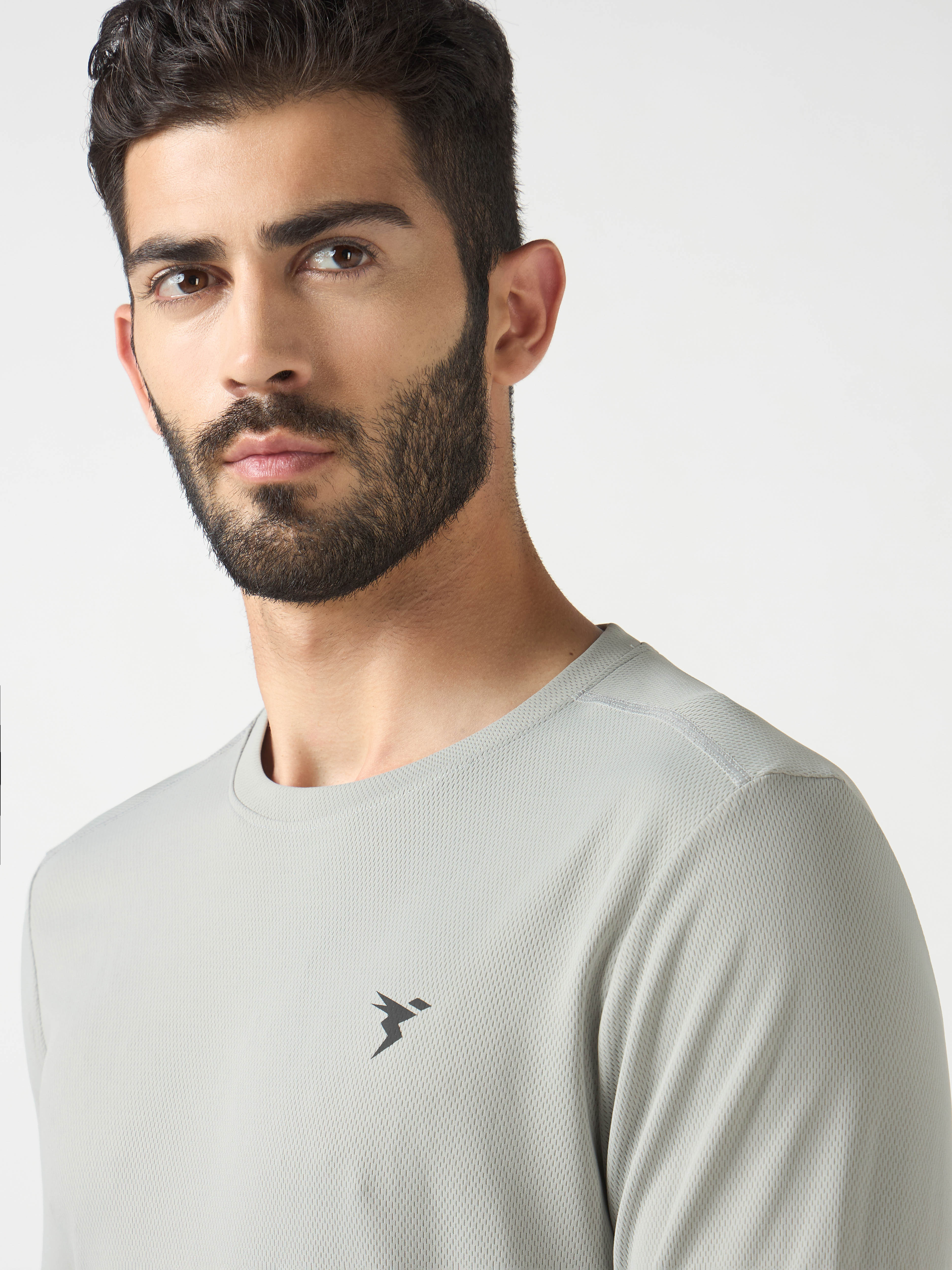 Men Solid Slim Fit Crew Neck T-shirt with TECHNO COOL+ - Image 5