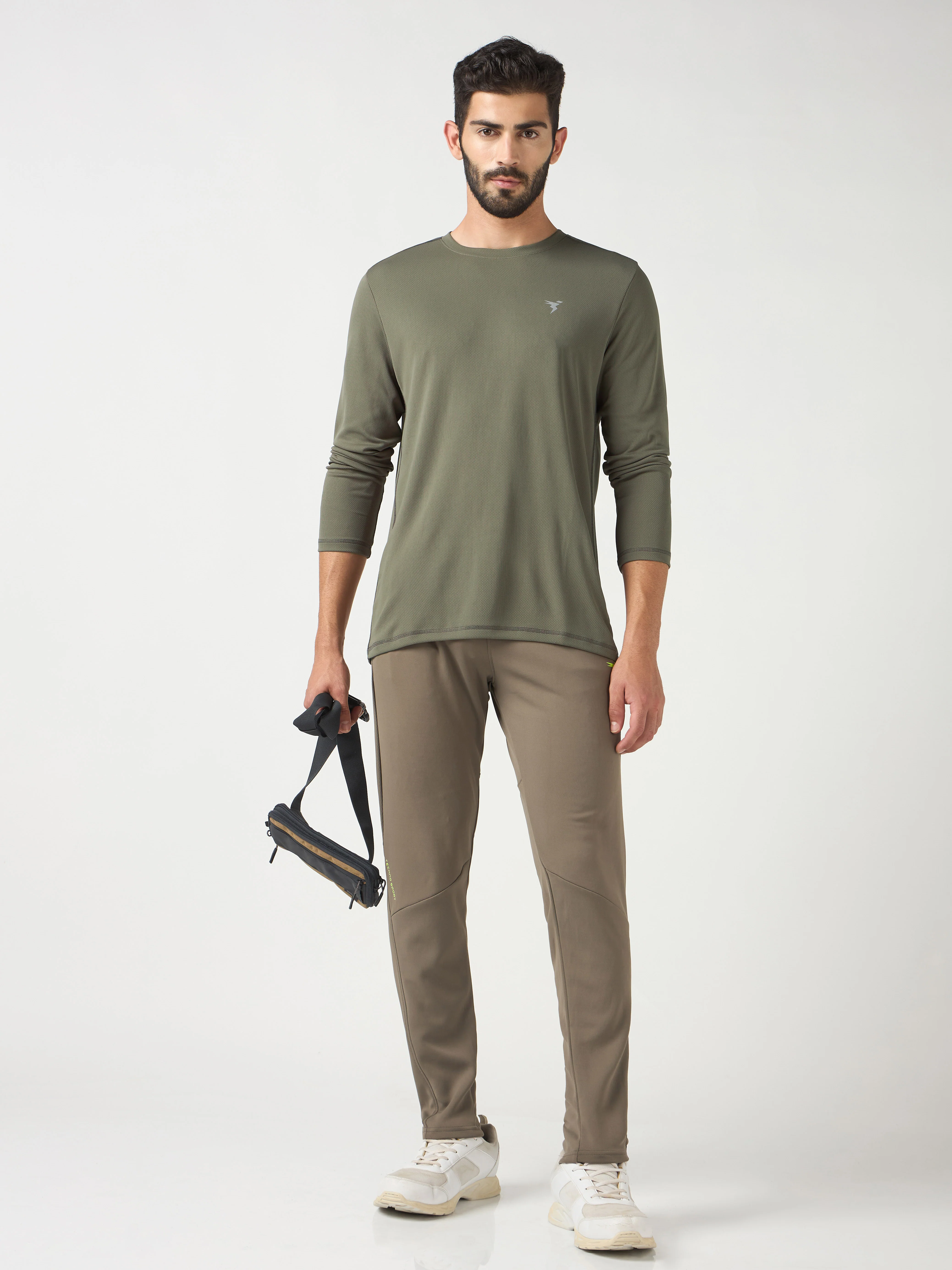 Men Solid Slim Fit Crew Neck T-shirt with TECHNO COOL+ - Image 5