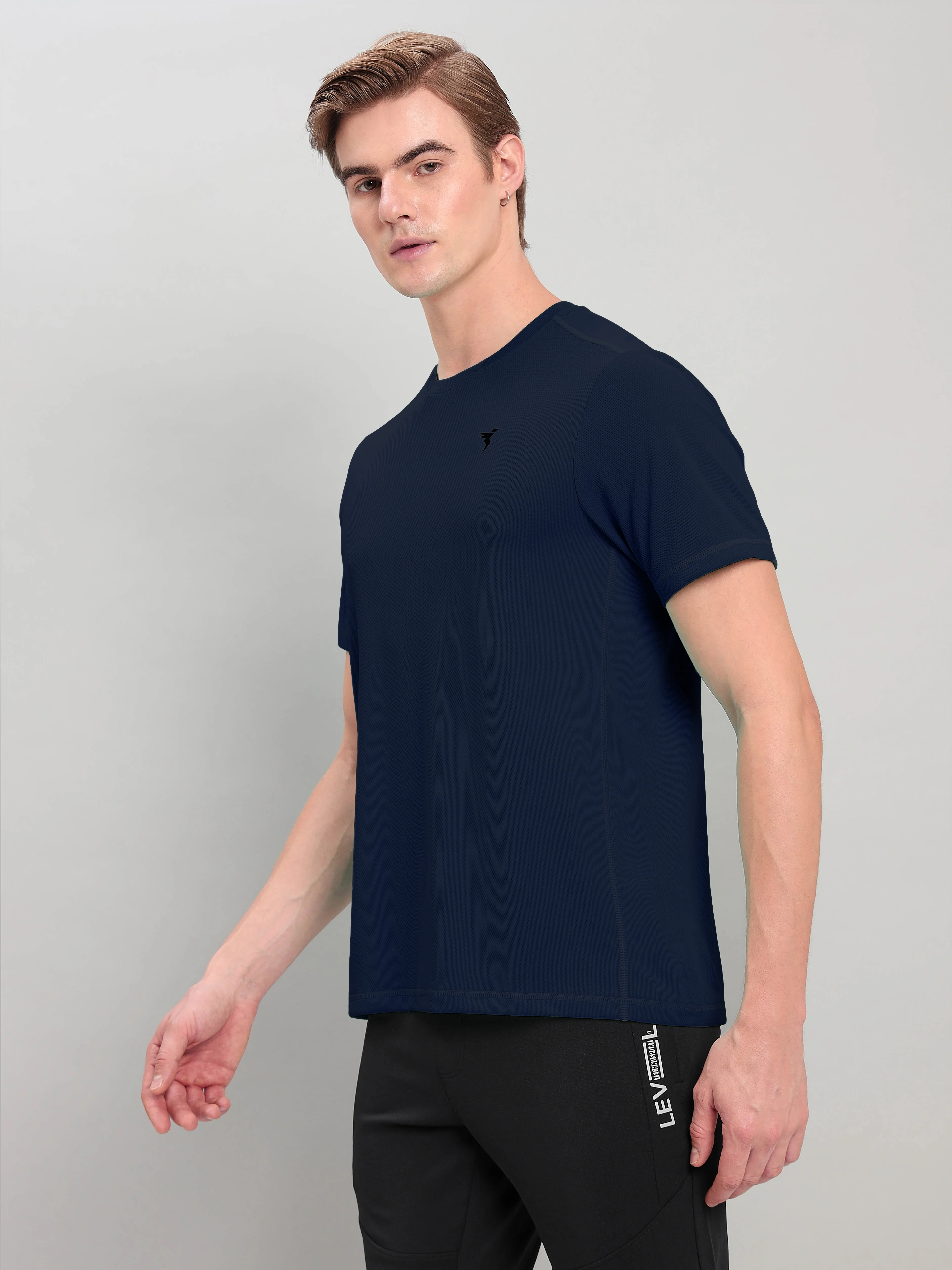 Men Solid Slim Fit Crew Neck T-shirt with TECHNO COOL+ - Image 5