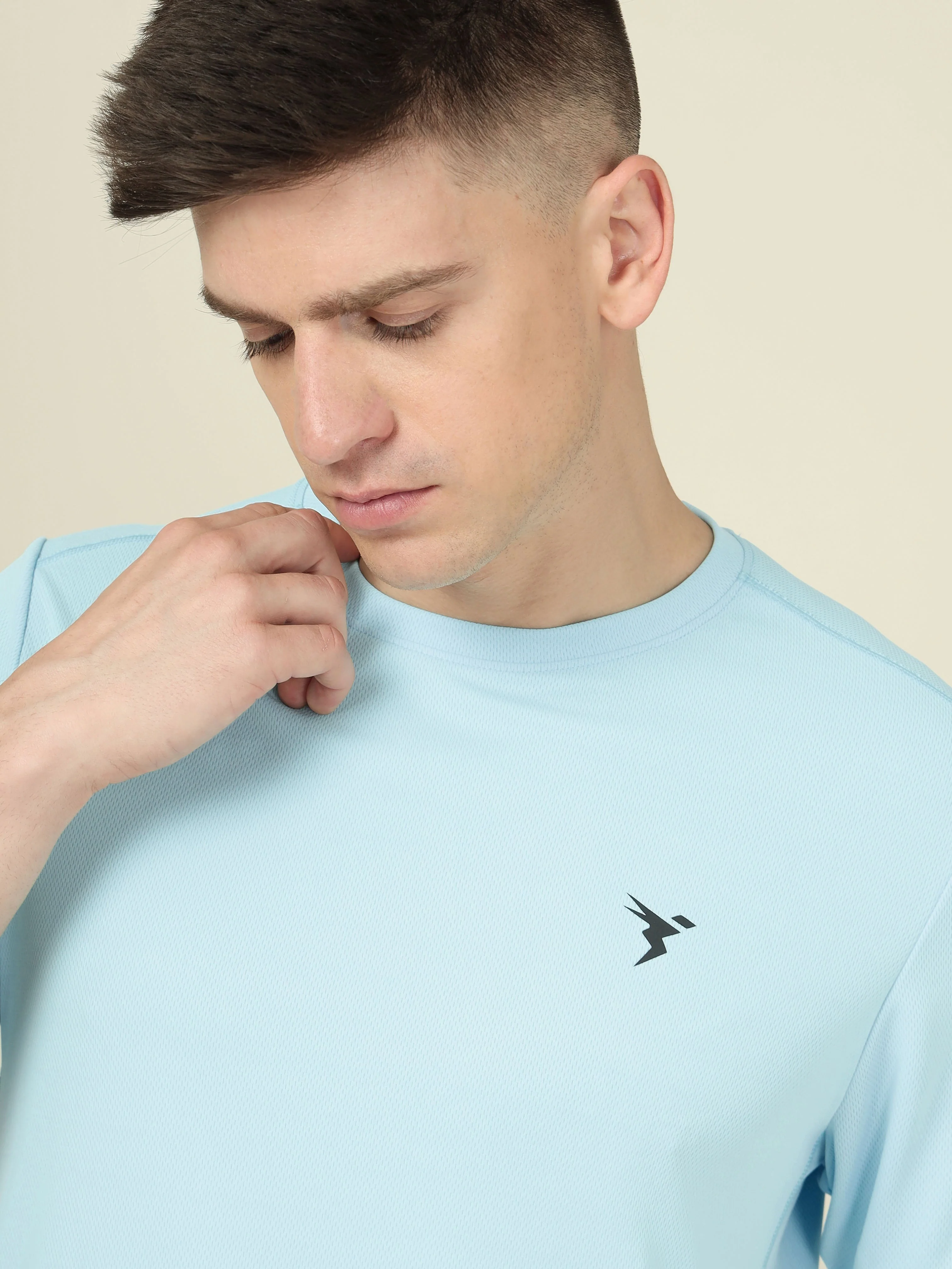 Men Solid Slim Fit Crew Neck T-shirt with TECHNO COOL+ - Image 8