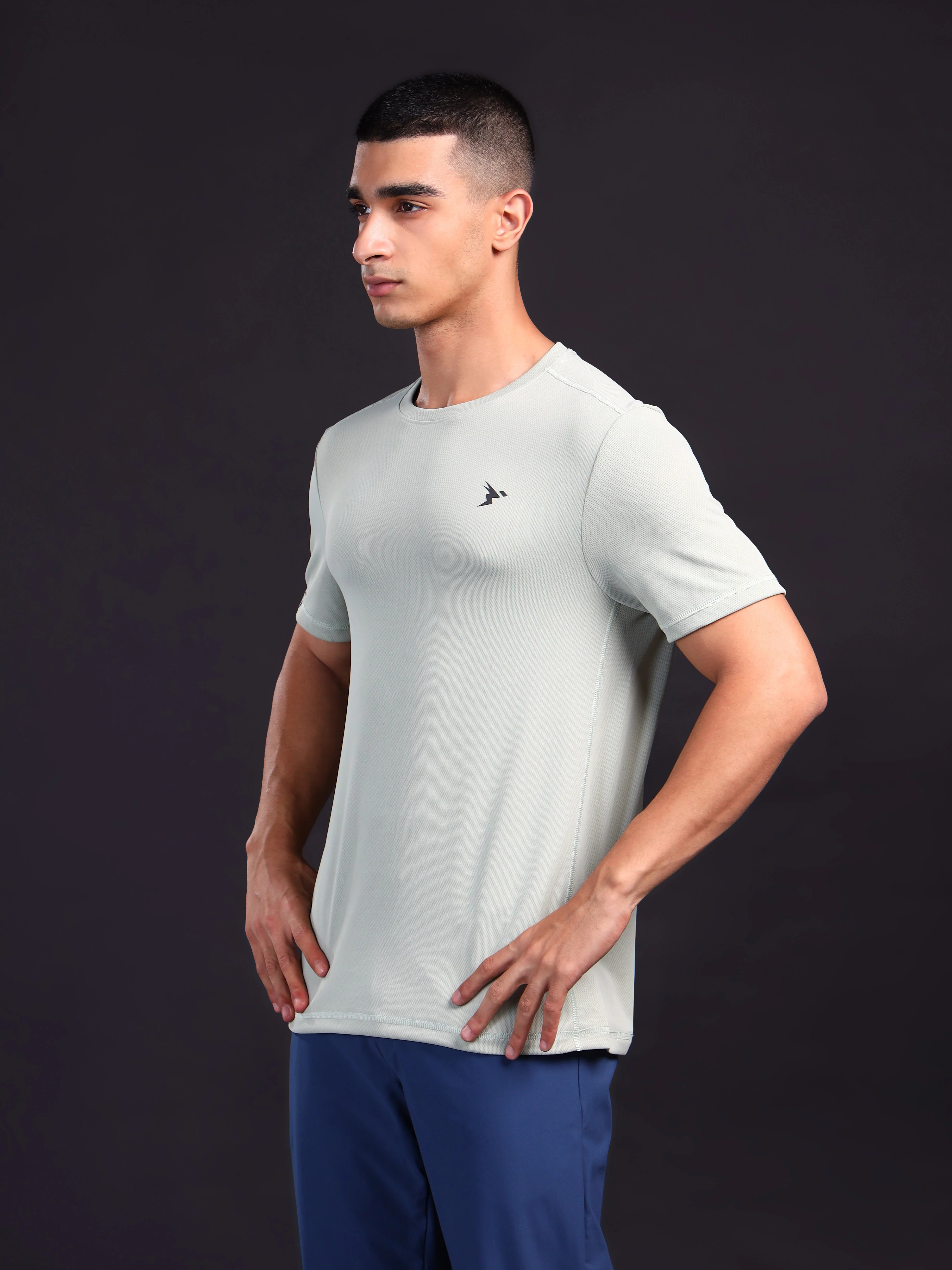 Men Solid Slim Fit Crew Neck T-shirt with TECHNO COOL+ - Image 2