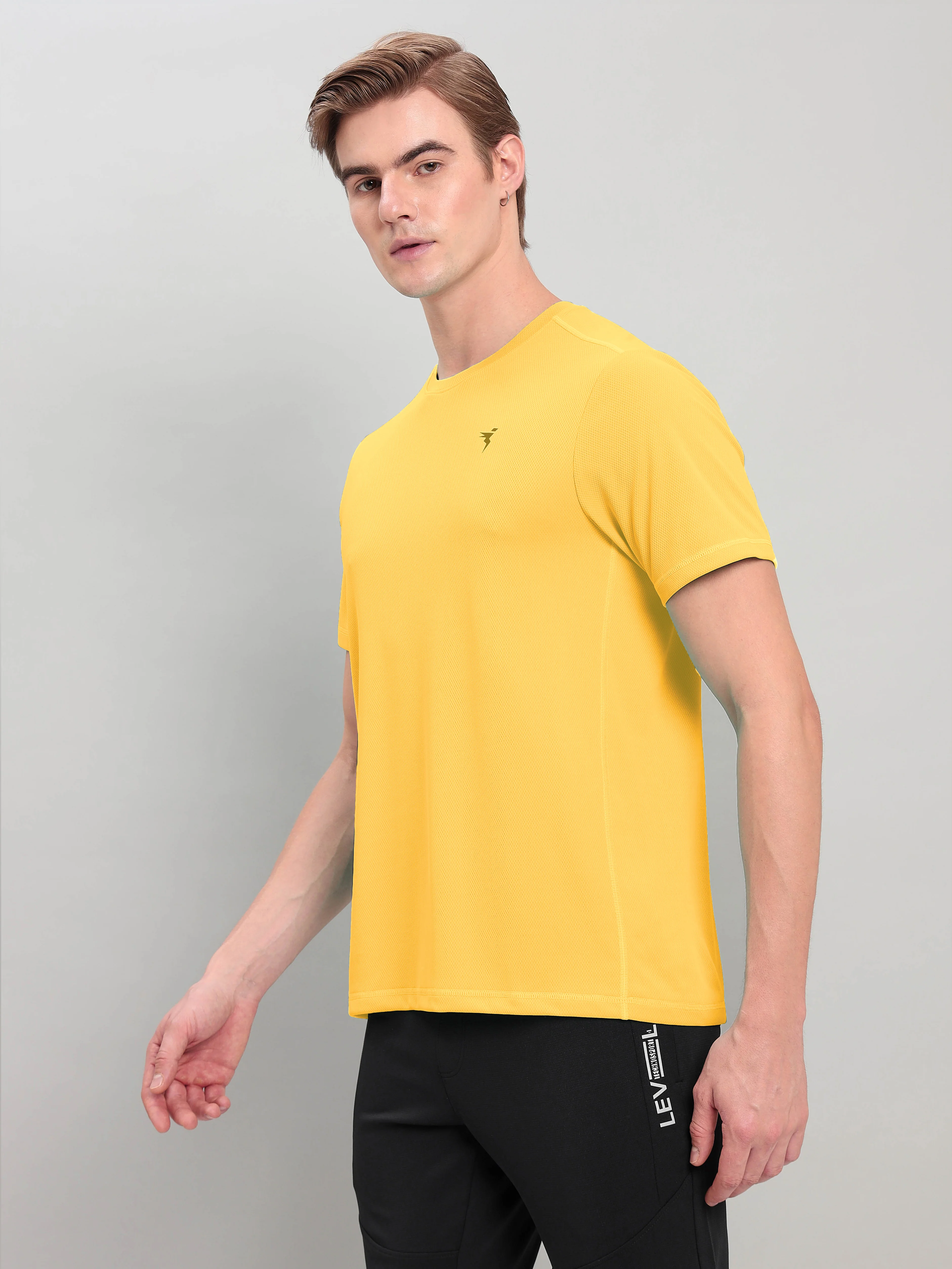 Men Solid Slim Fit Crew Neck T-shirt with TECHNO COOL+ - Image 2