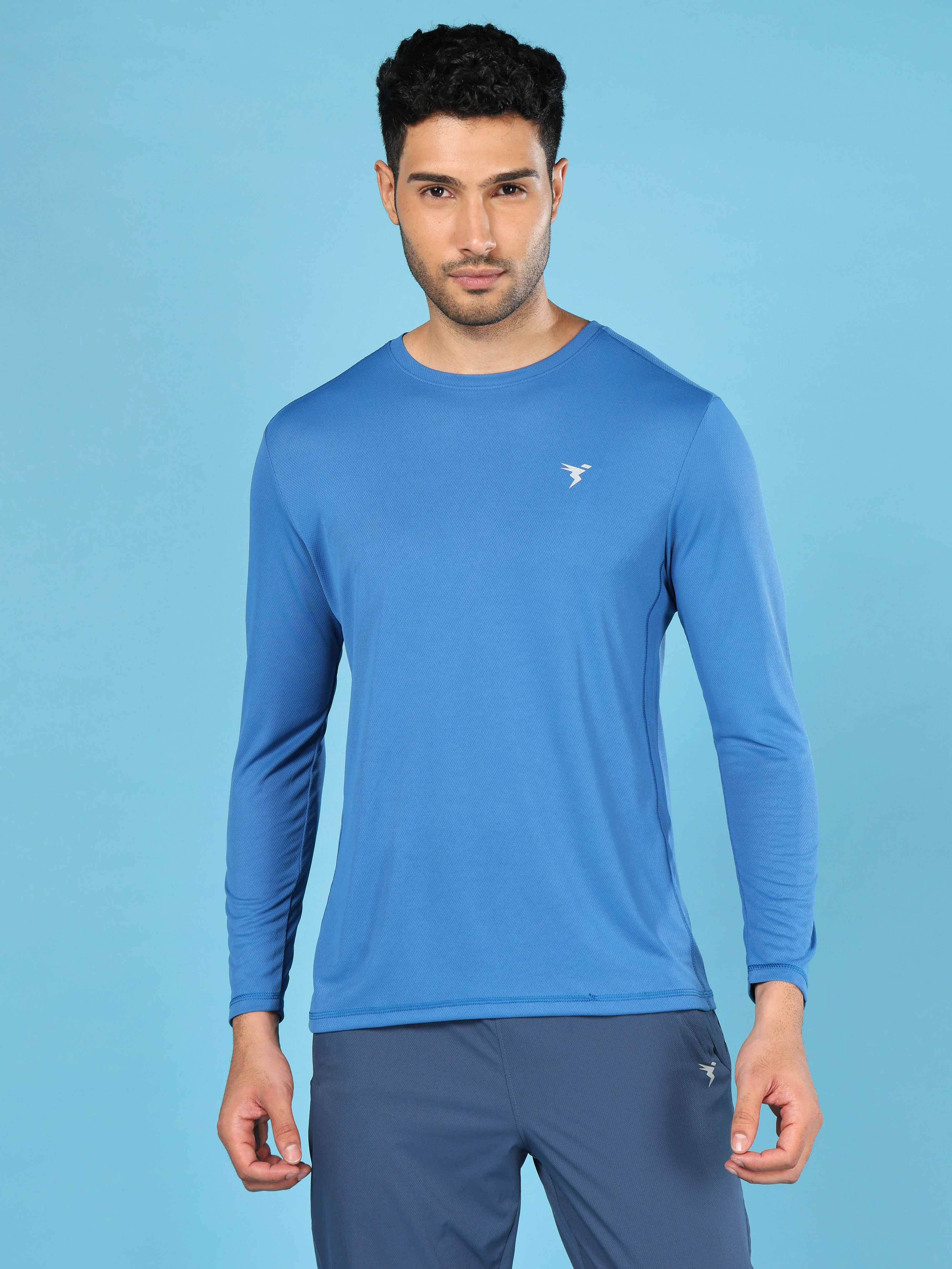 Men Solid Slim Fit Crew Neck T-shirt with TECHNO COOL+ - Image 2