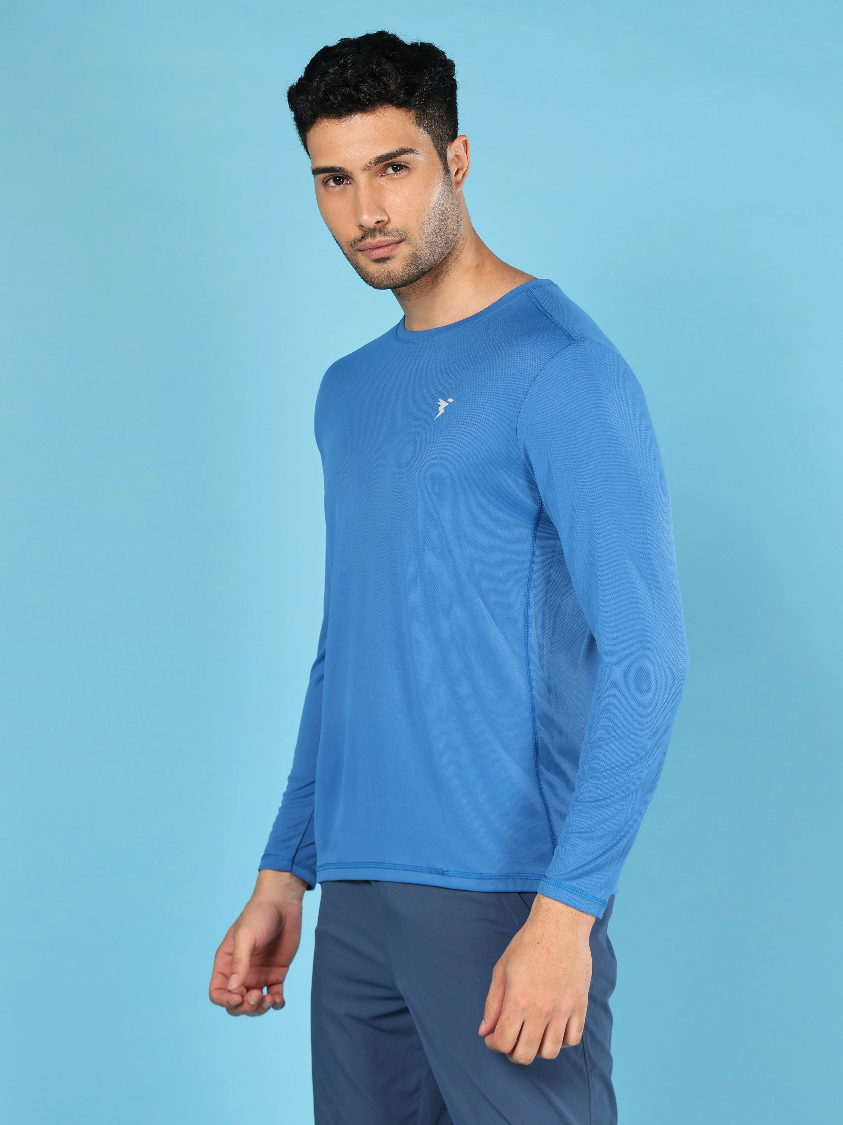 Men Solid Slim Fit Crew Neck T-shirt with TECHNO COOL+ - Image 4