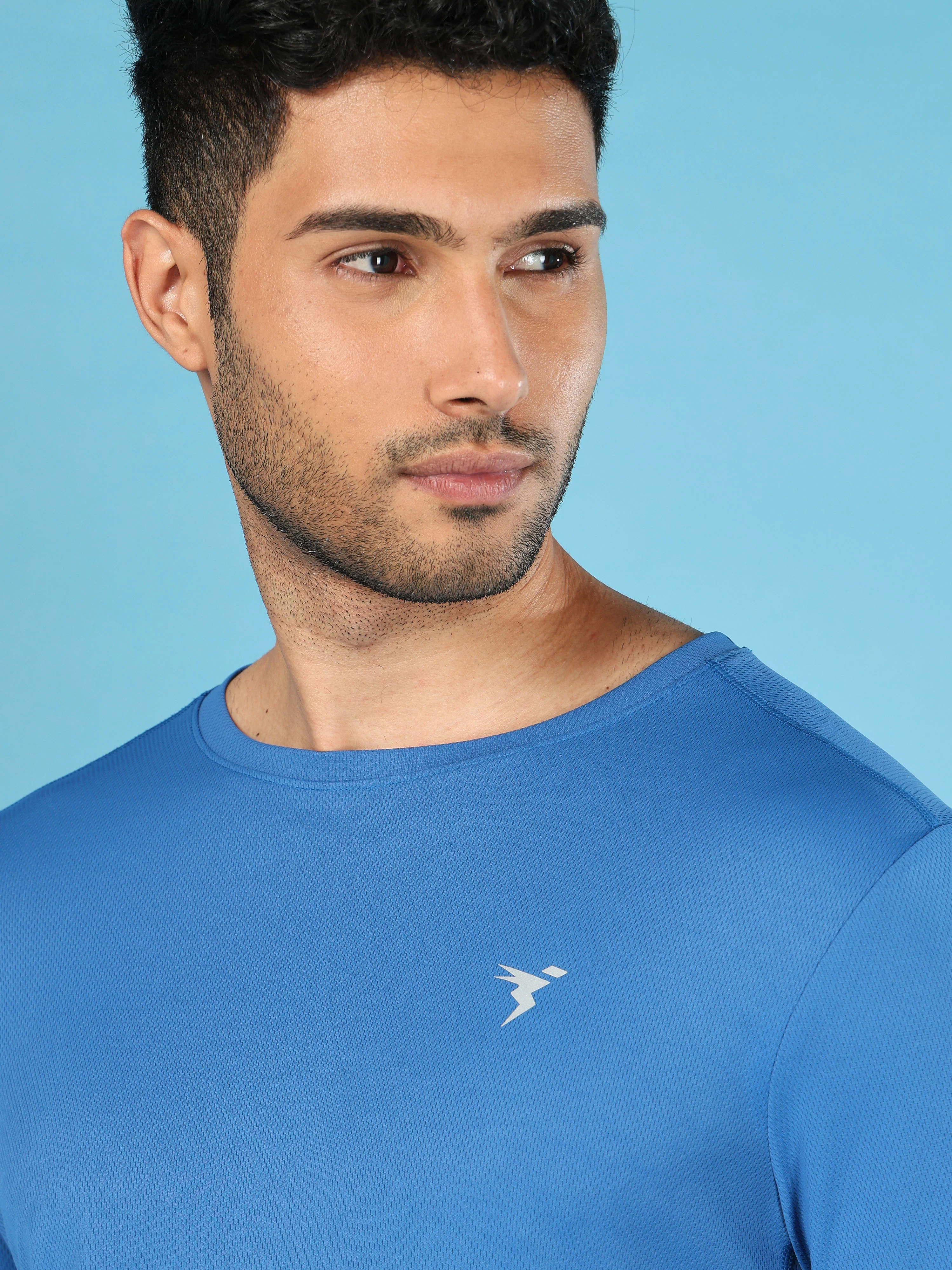 Men Solid Slim Fit Crew Neck T-shirt with TECHNO COOL+ - Image 6
