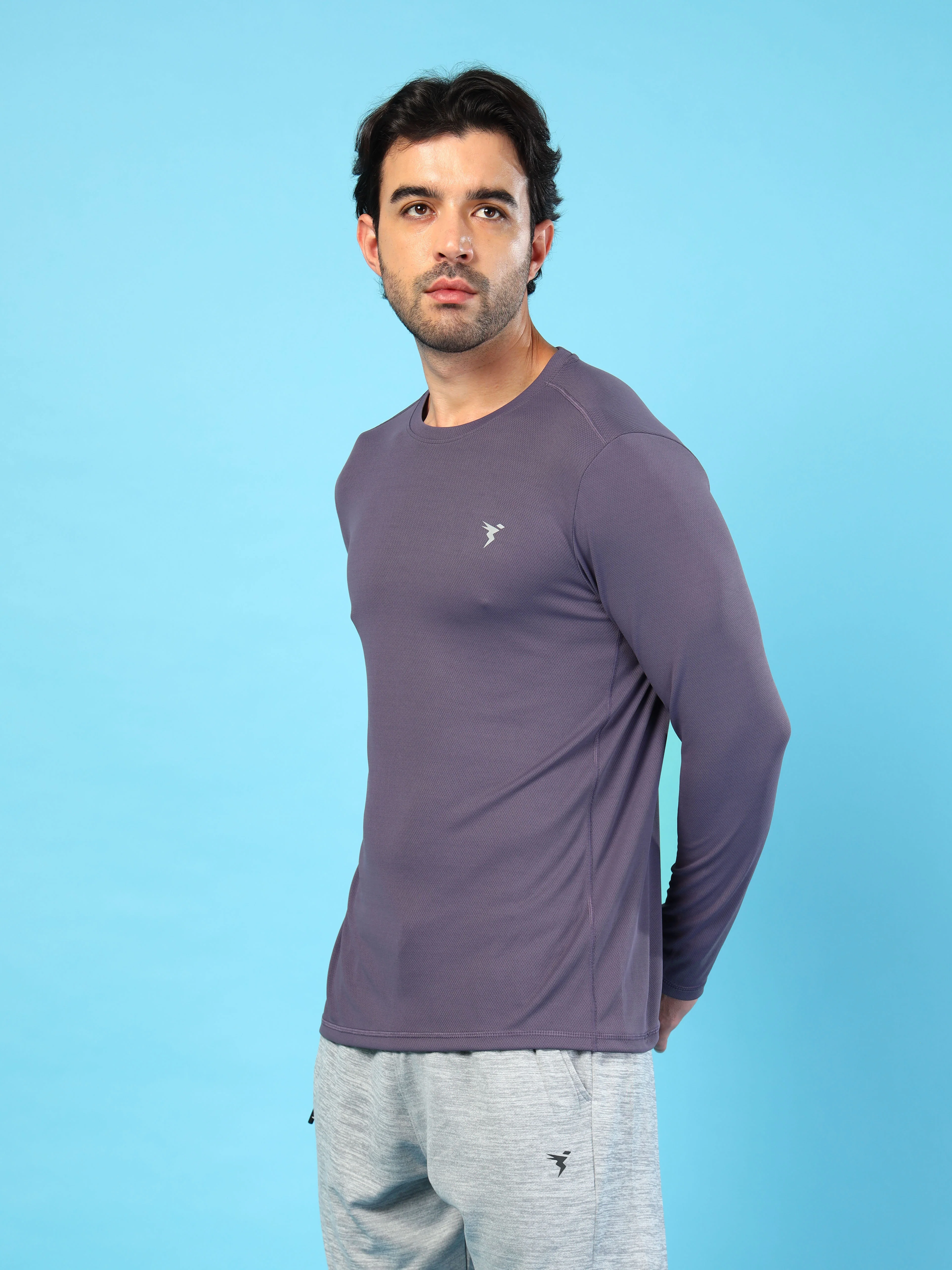 Men Solid Slim Fit Crew Neck T-shirt with TECHNO COOL+ - Image 4