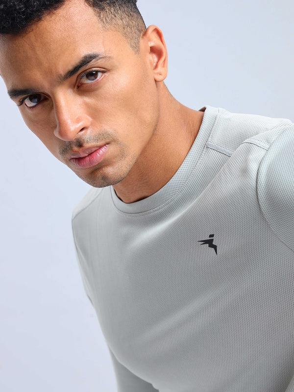 Men Solid Slim Fit Crew Neck T-shirt with TECHNO COOL+ - Image 4