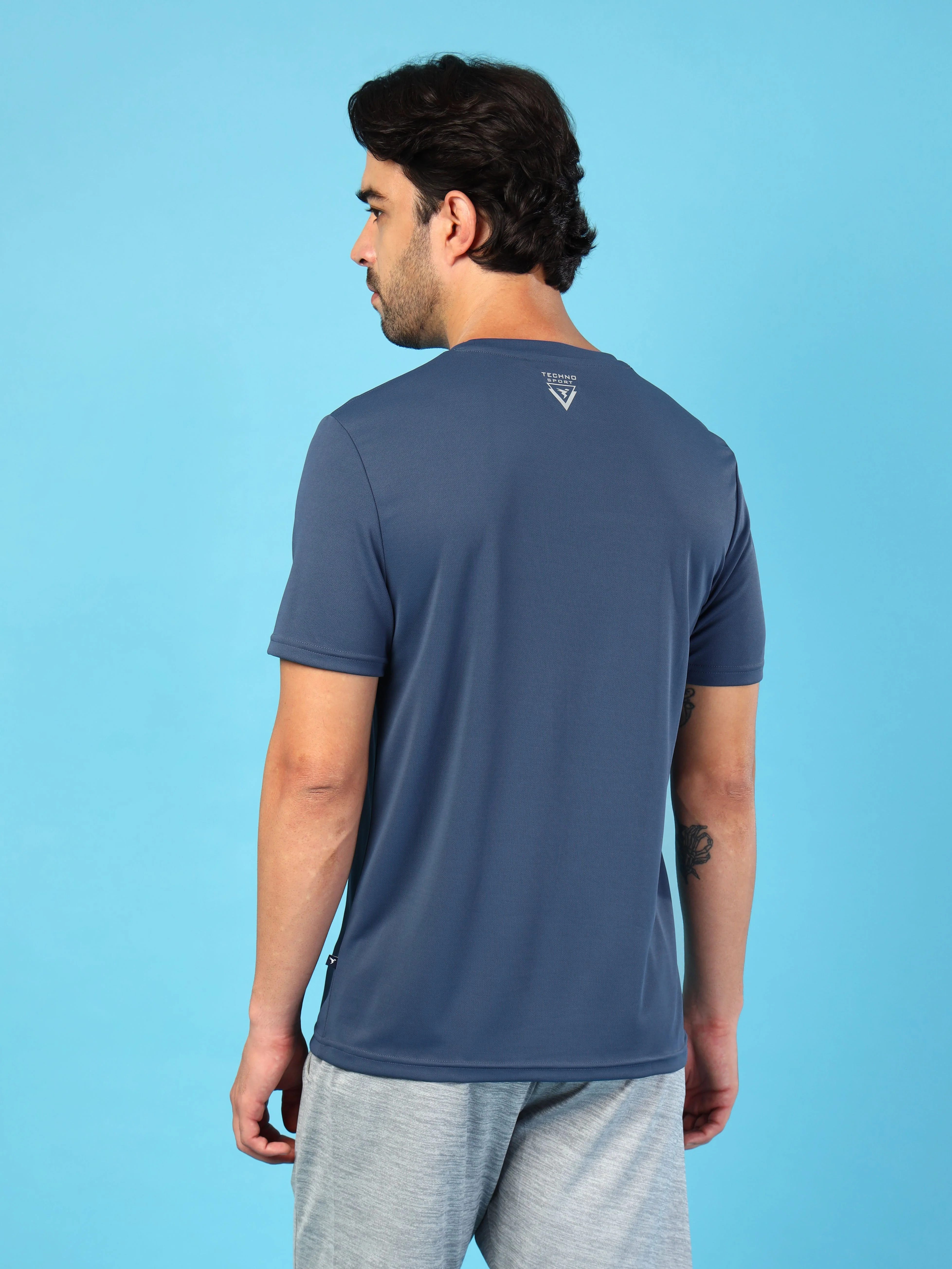 Men Solid Slim Fit Crew Neck T-shirt with TECHNO COOL+ - Image 3