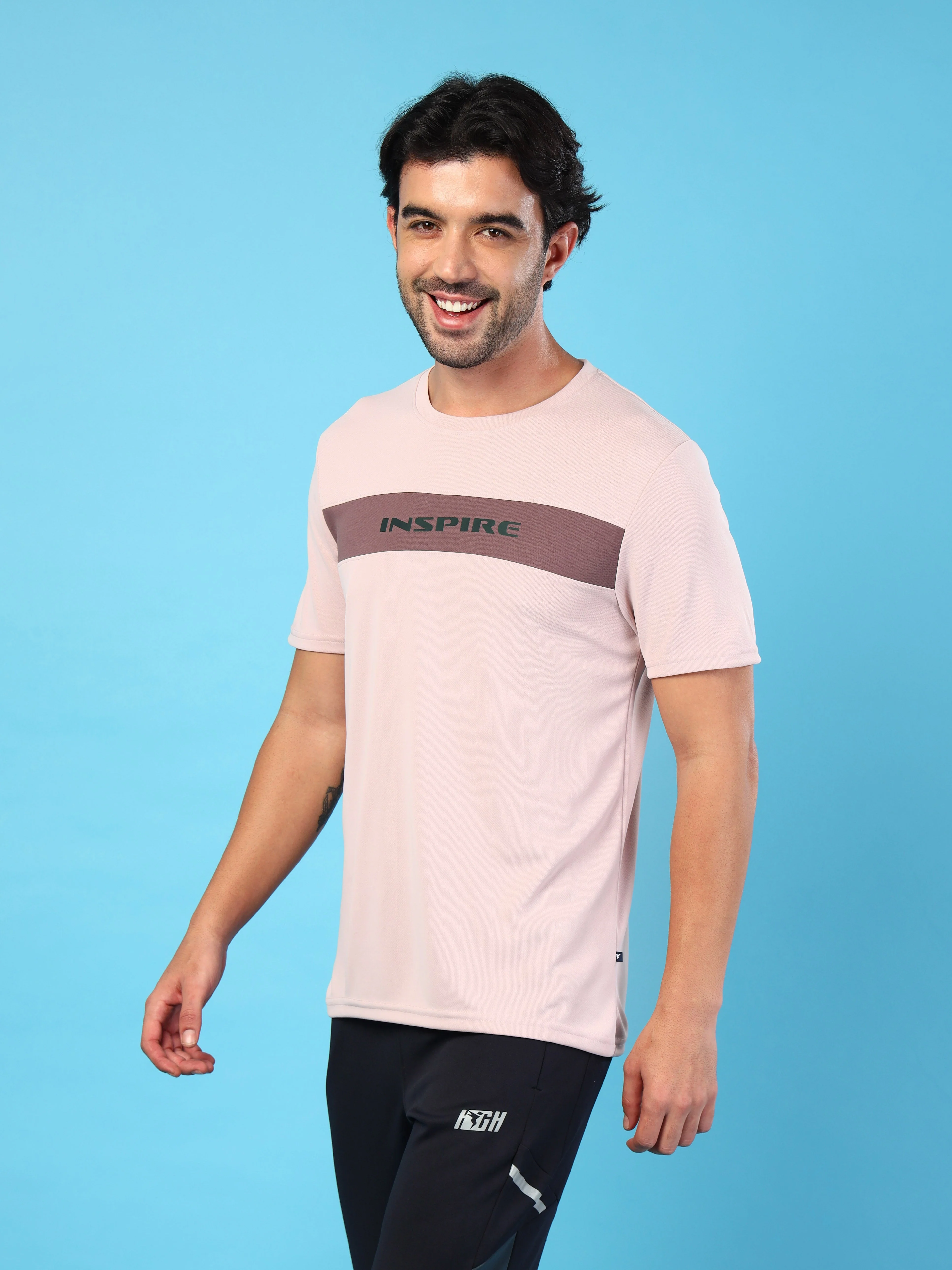 Men Solid Slim Fit Crew Neck T-shirt with TECHNO COOL+ - Image 3