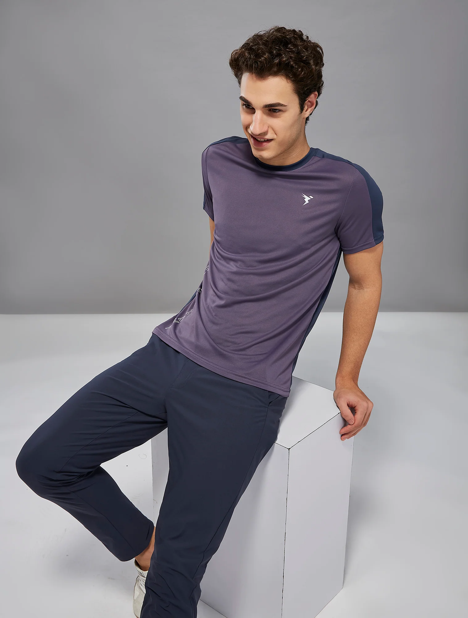 Men Solid Slim Fit Crew Neck T-shirt with TECHNO COOL+ - Image 5