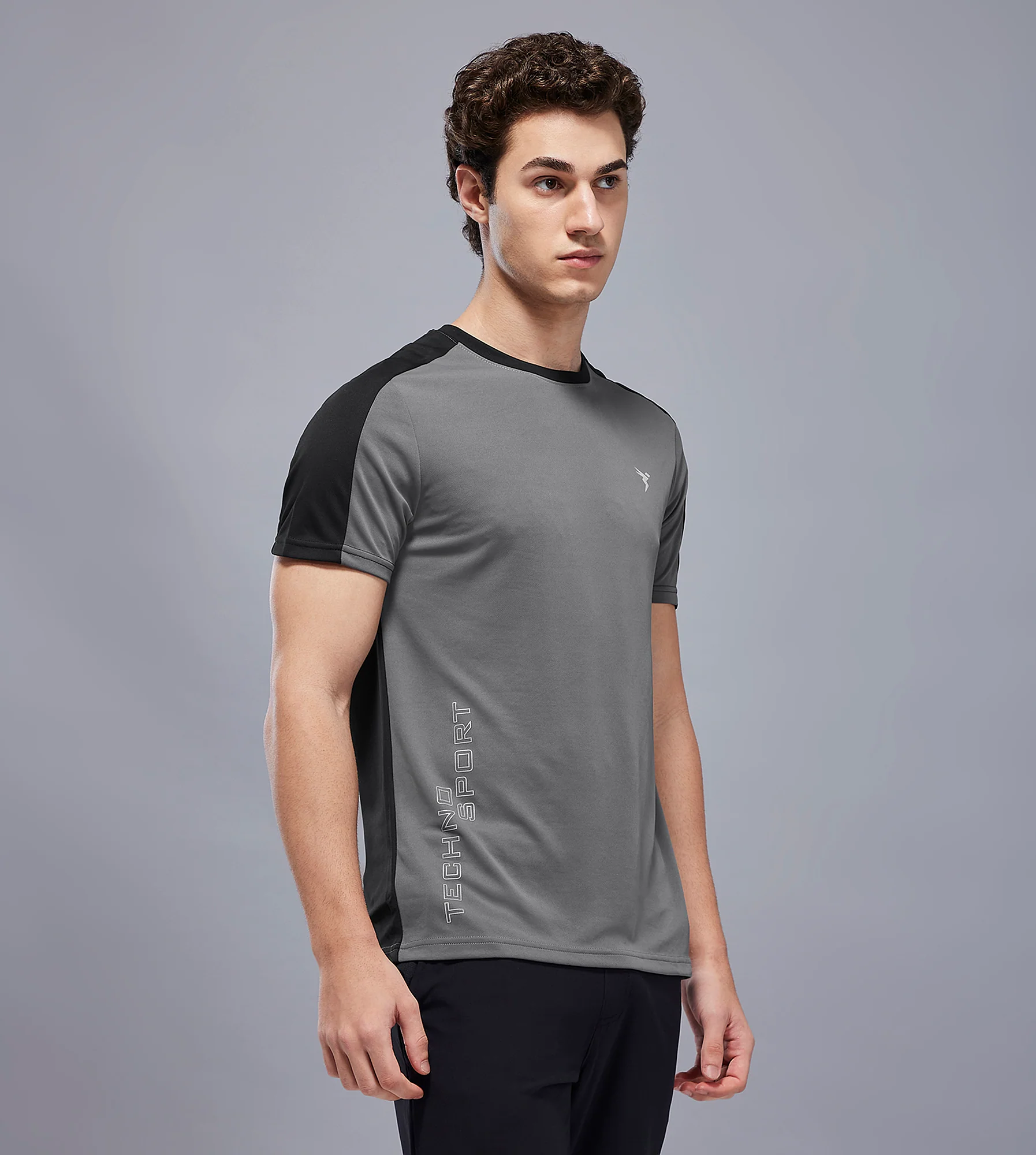 Men Solid Slim Fit Crew Neck T-shirt with TECHNO COOL+ - Image 4