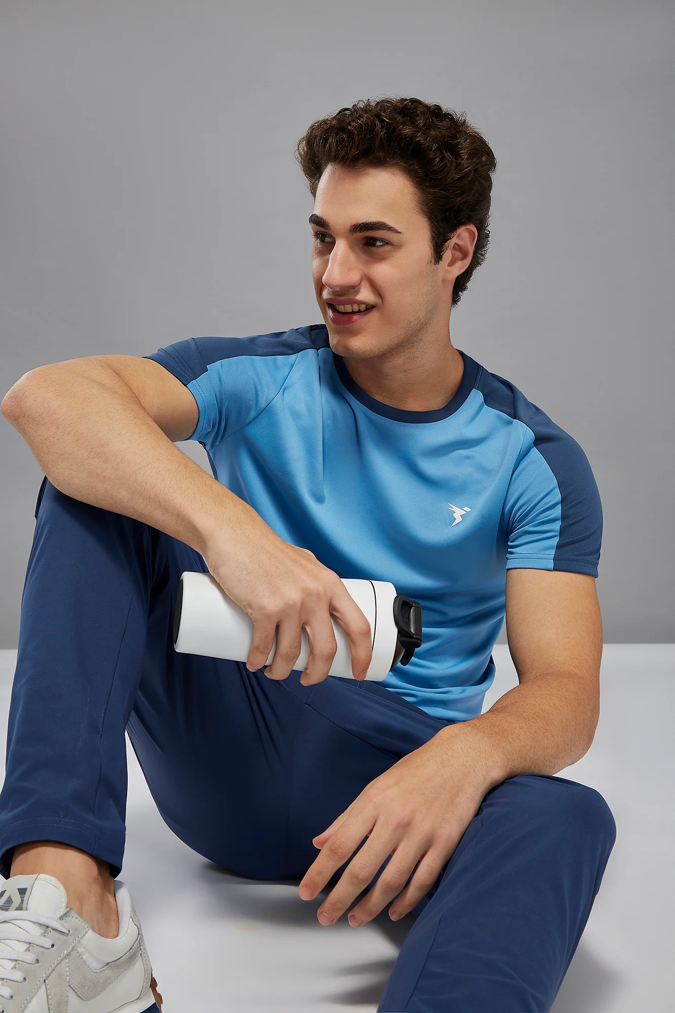 Men Solid Slim Fit Crew Neck T-shirt with TECHNO COOL+ - Image 2