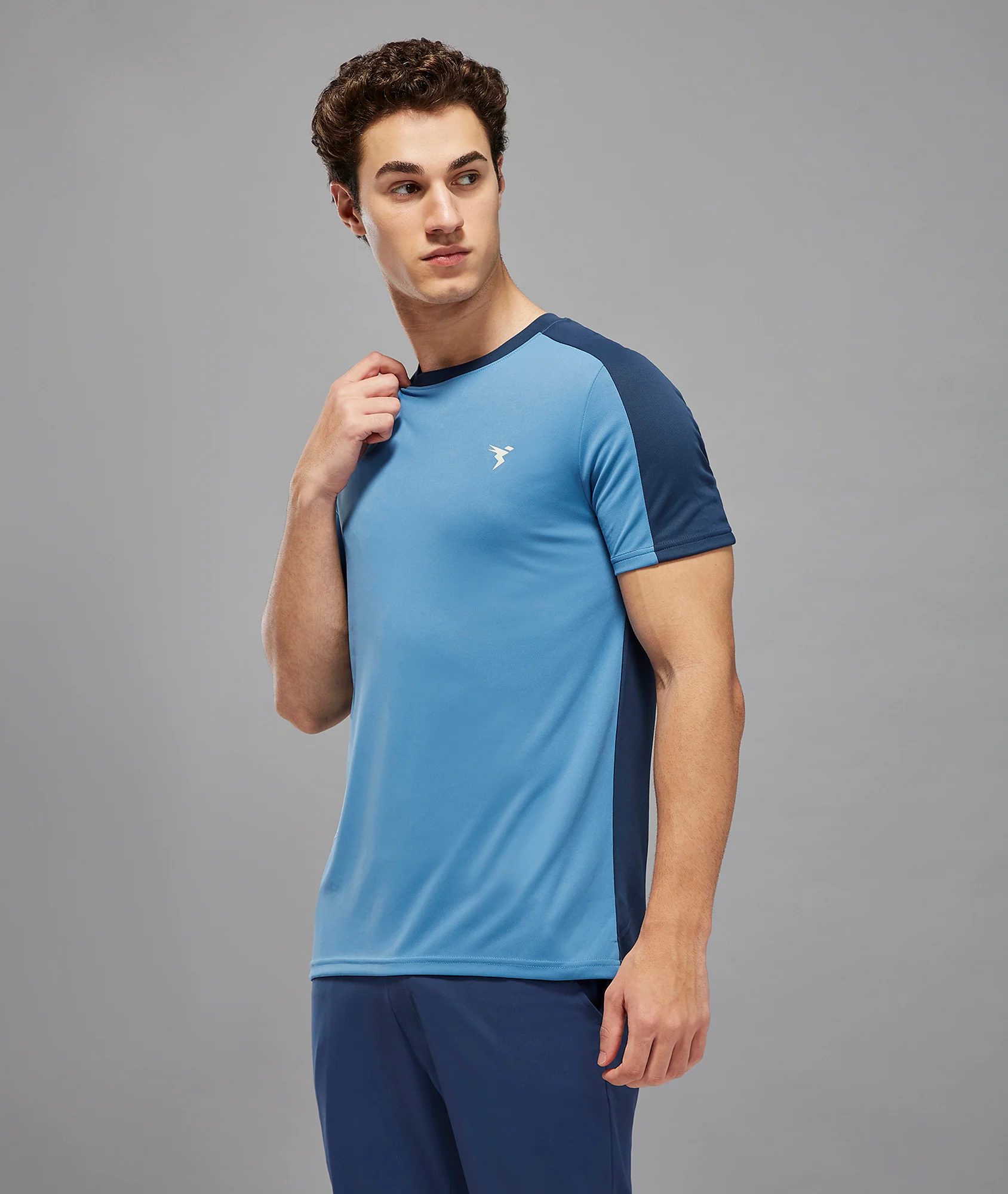 Men Solid Slim Fit Crew Neck T-shirt with TECHNO COOL+ - Image 3