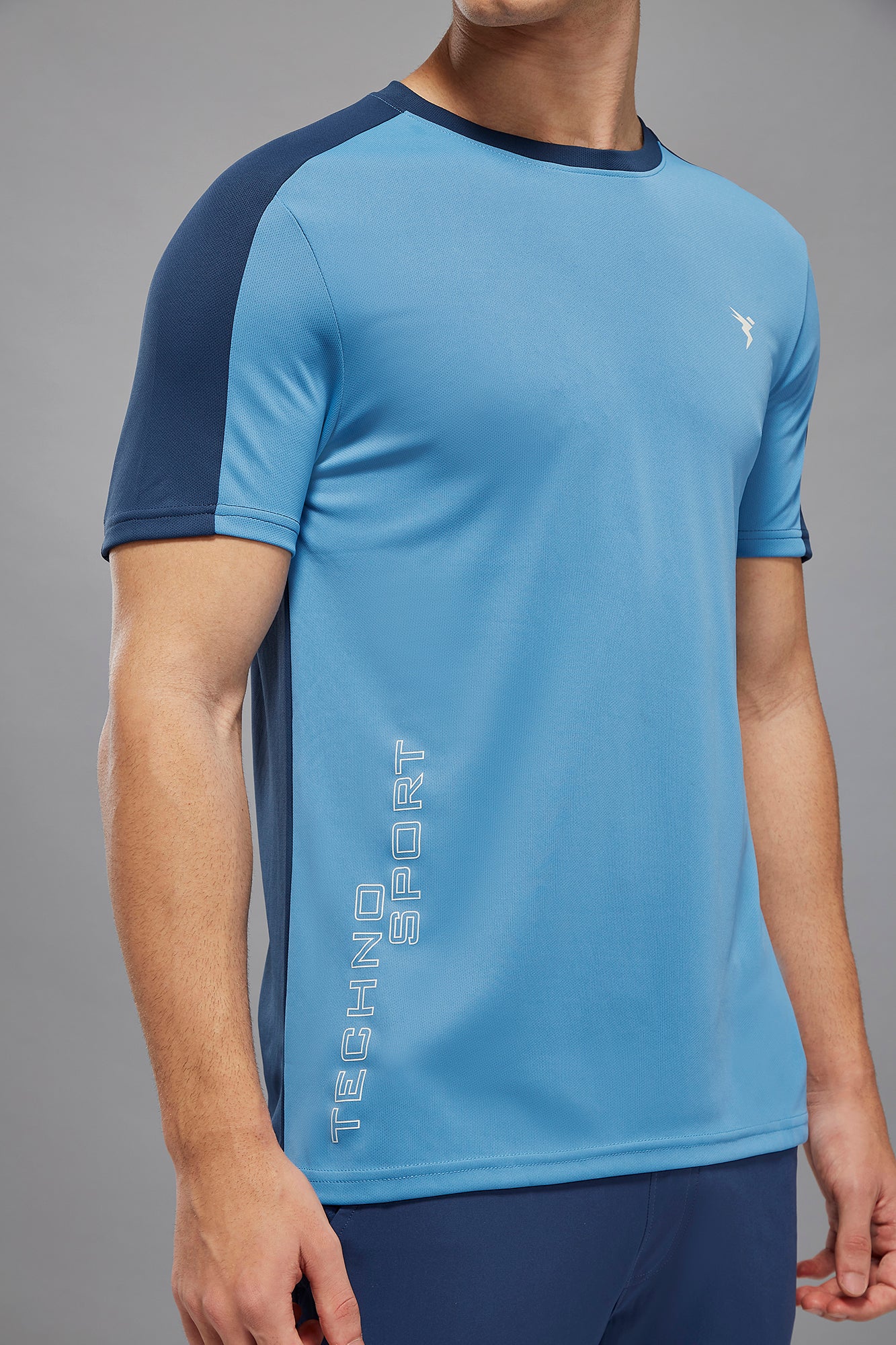 Men Solid Slim Fit Crew Neck T-shirt with TECHNO COOL+ - Image 5