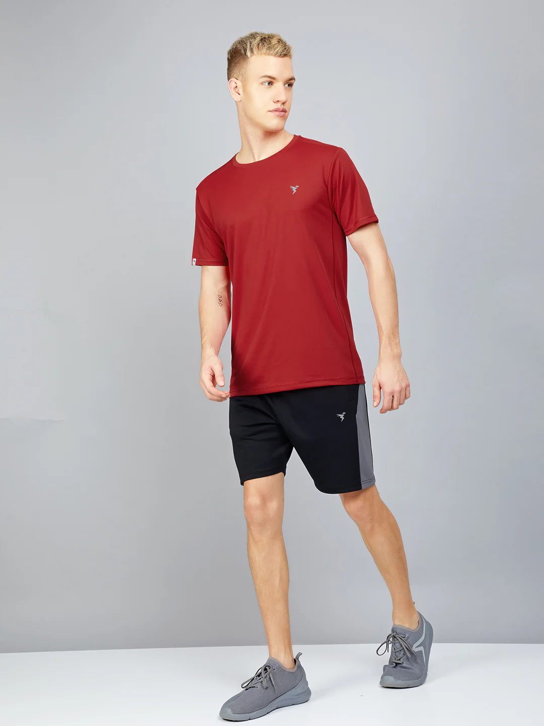 Men Solid Slim Fit Crew Neck T-shirt with TECHNO COOL+ (Pack of 3) - Image 6