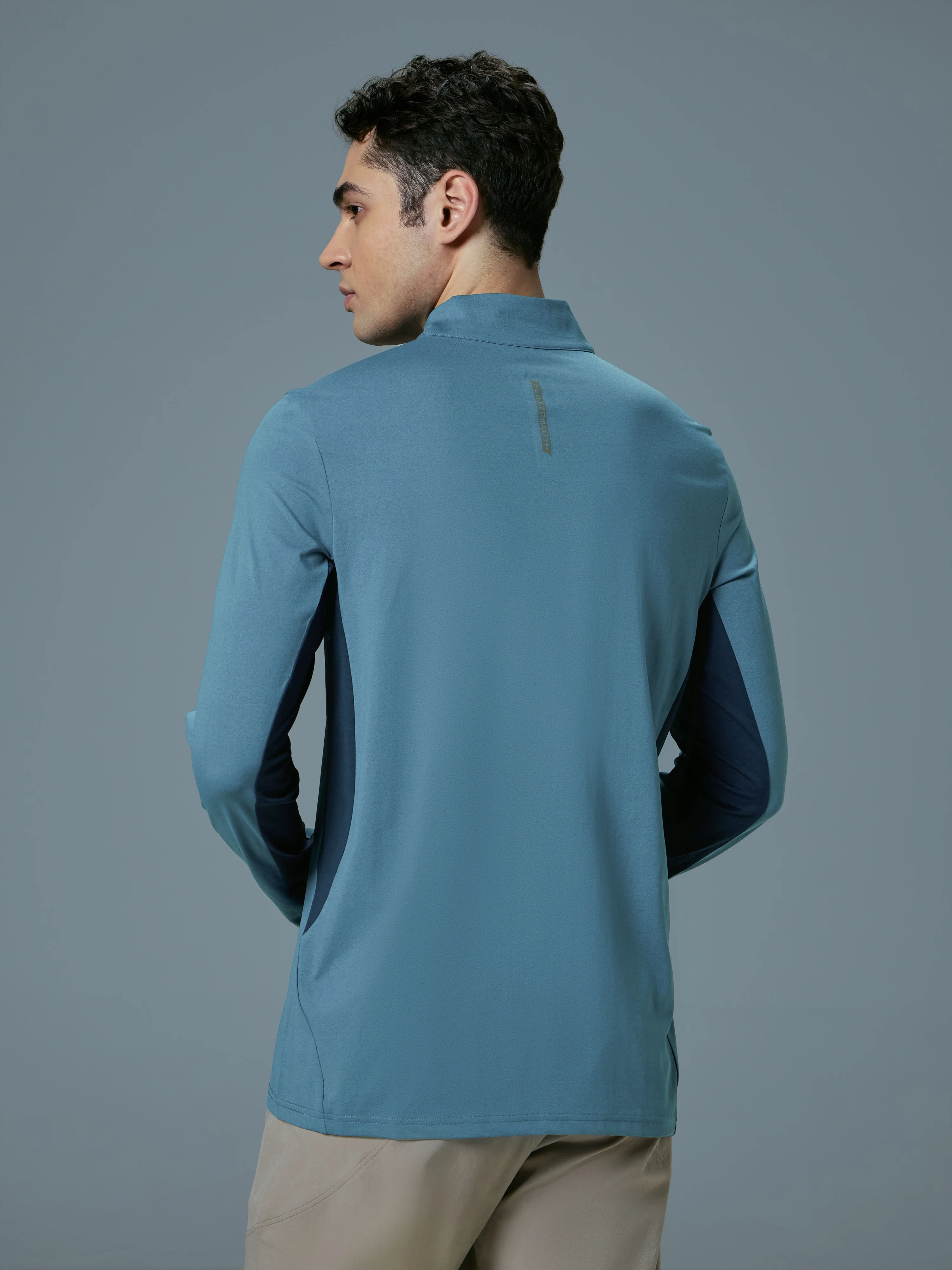 Men Colorblock Slim Fit Mock Neck Sports T-shirt with COTFLEX - Image 3