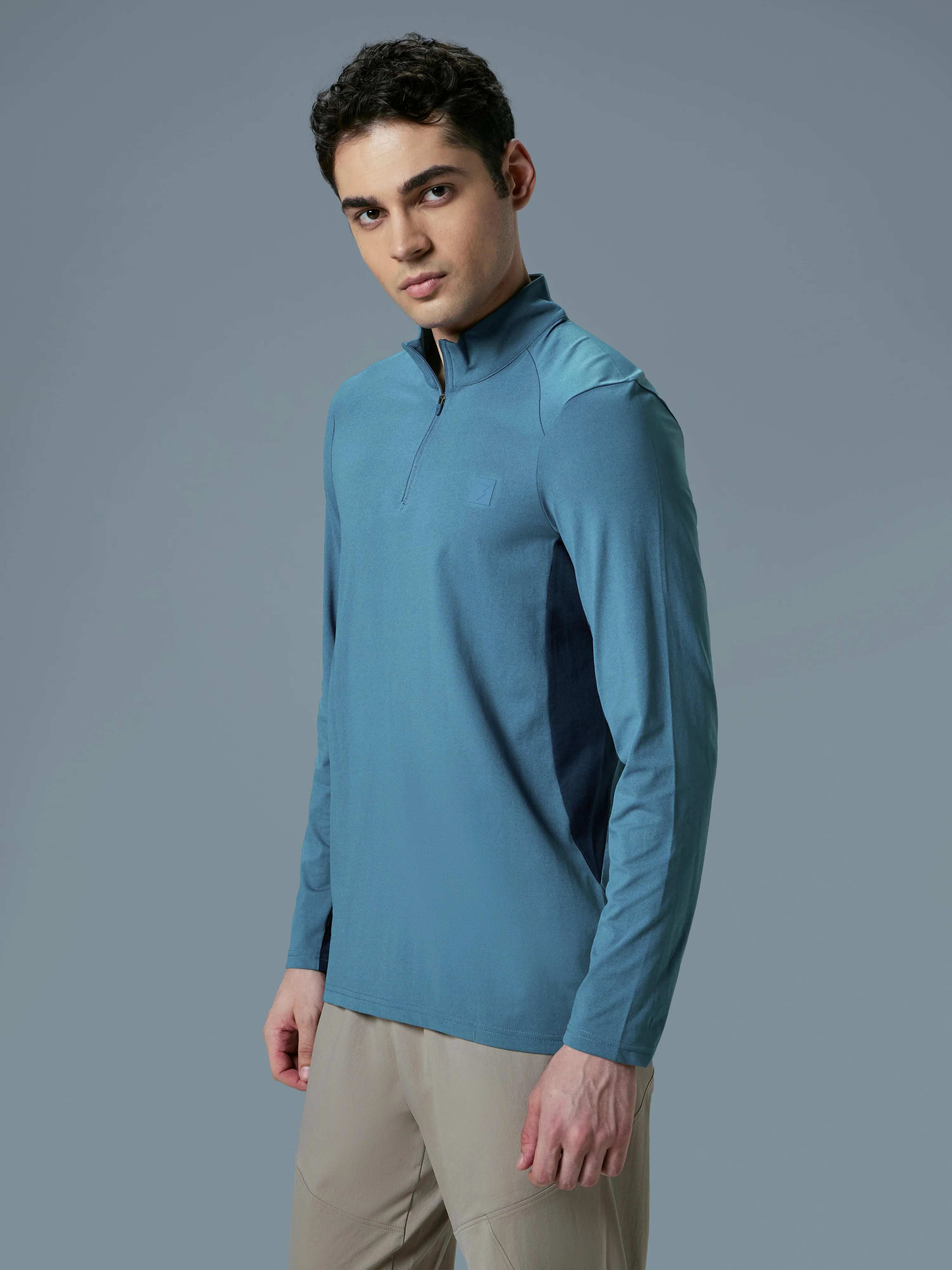Men Colorblock Slim Fit Mock Neck Sports T-shirt with COTFLEX - Image 4