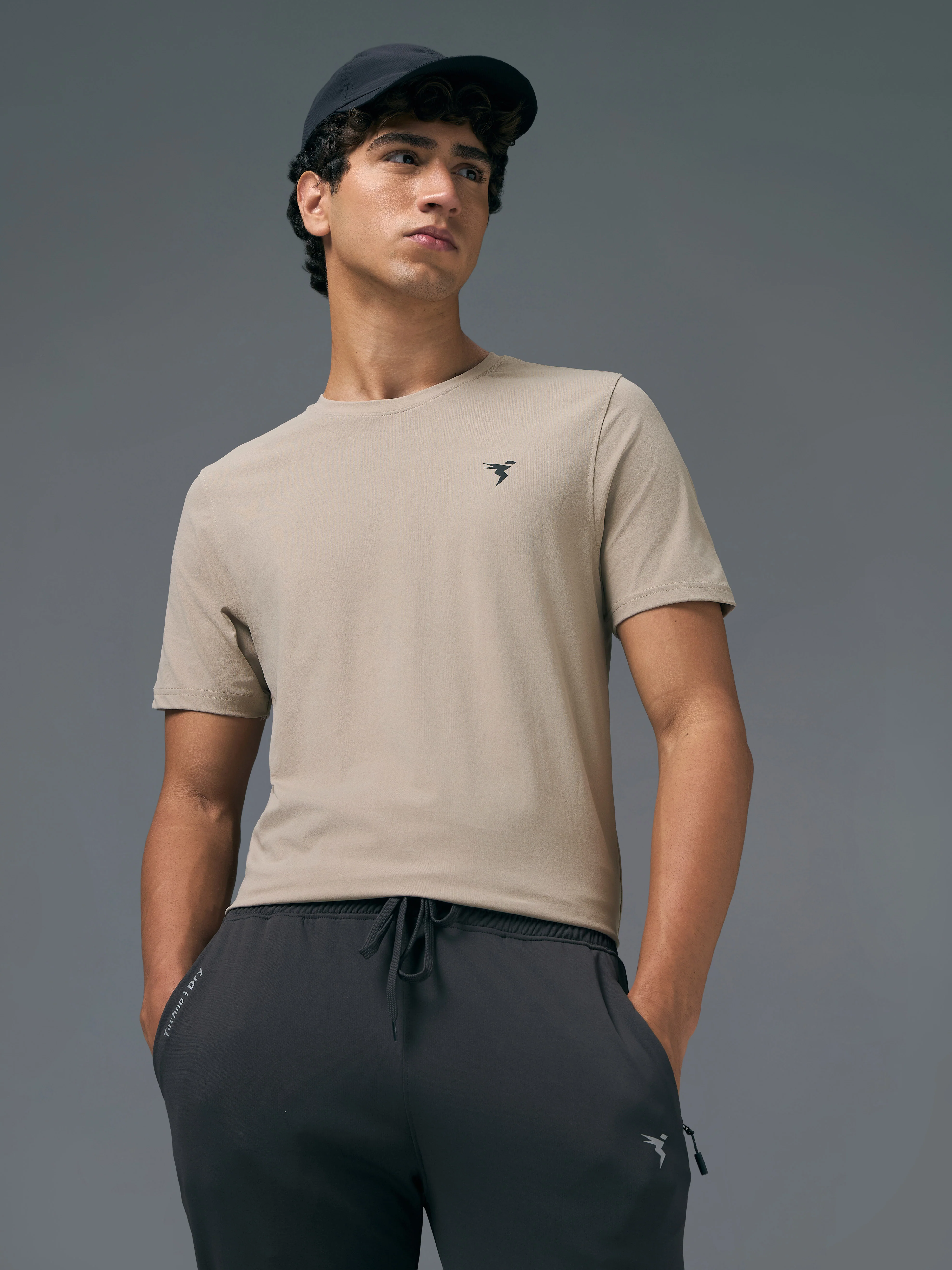 Men Solid Slim Fit pack of 2 Crew Neck T-shirt with COTFLEX - Image 4
