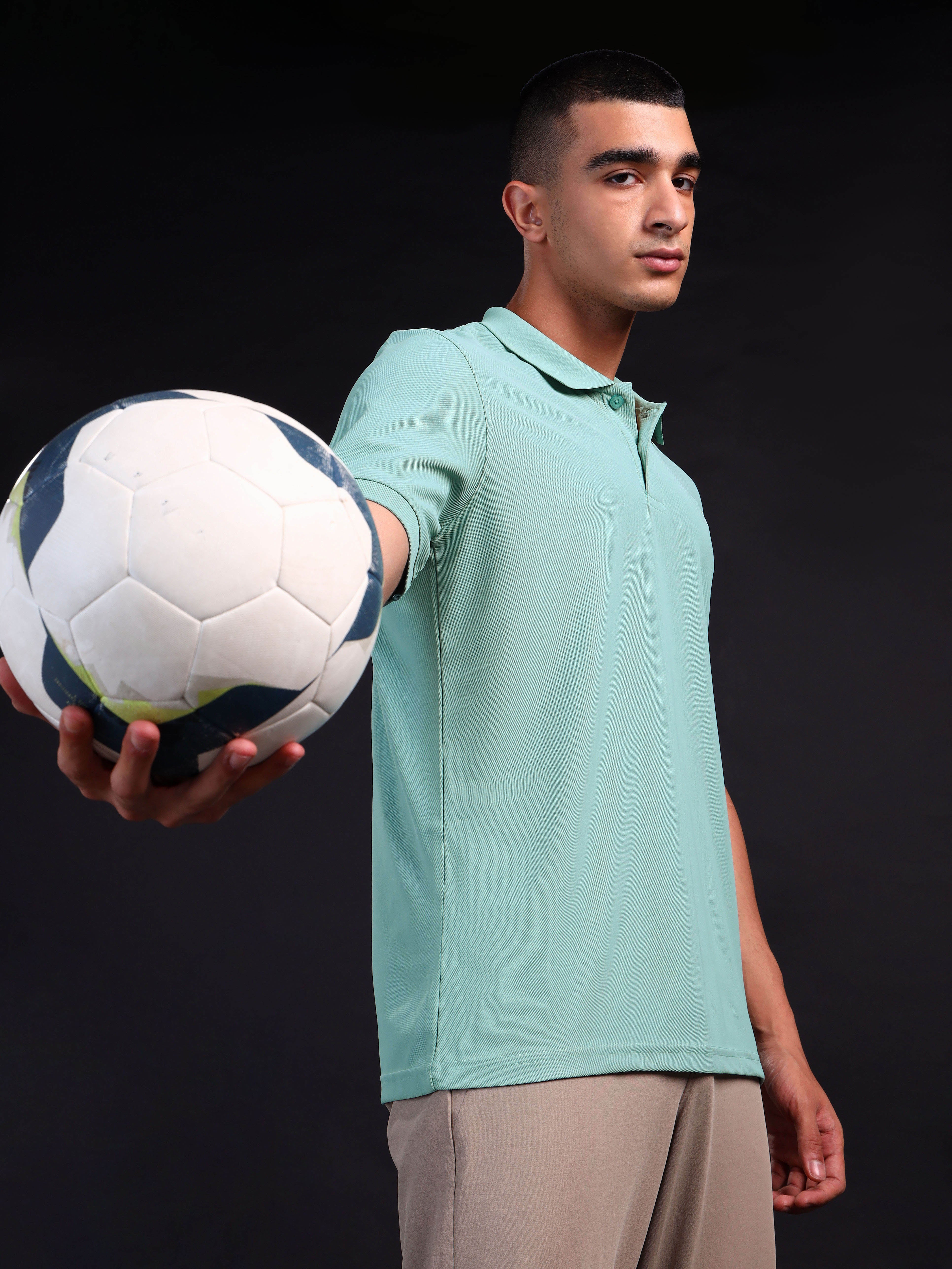 Men Solid Slim Fit Polo T-shirt with MATPIQ