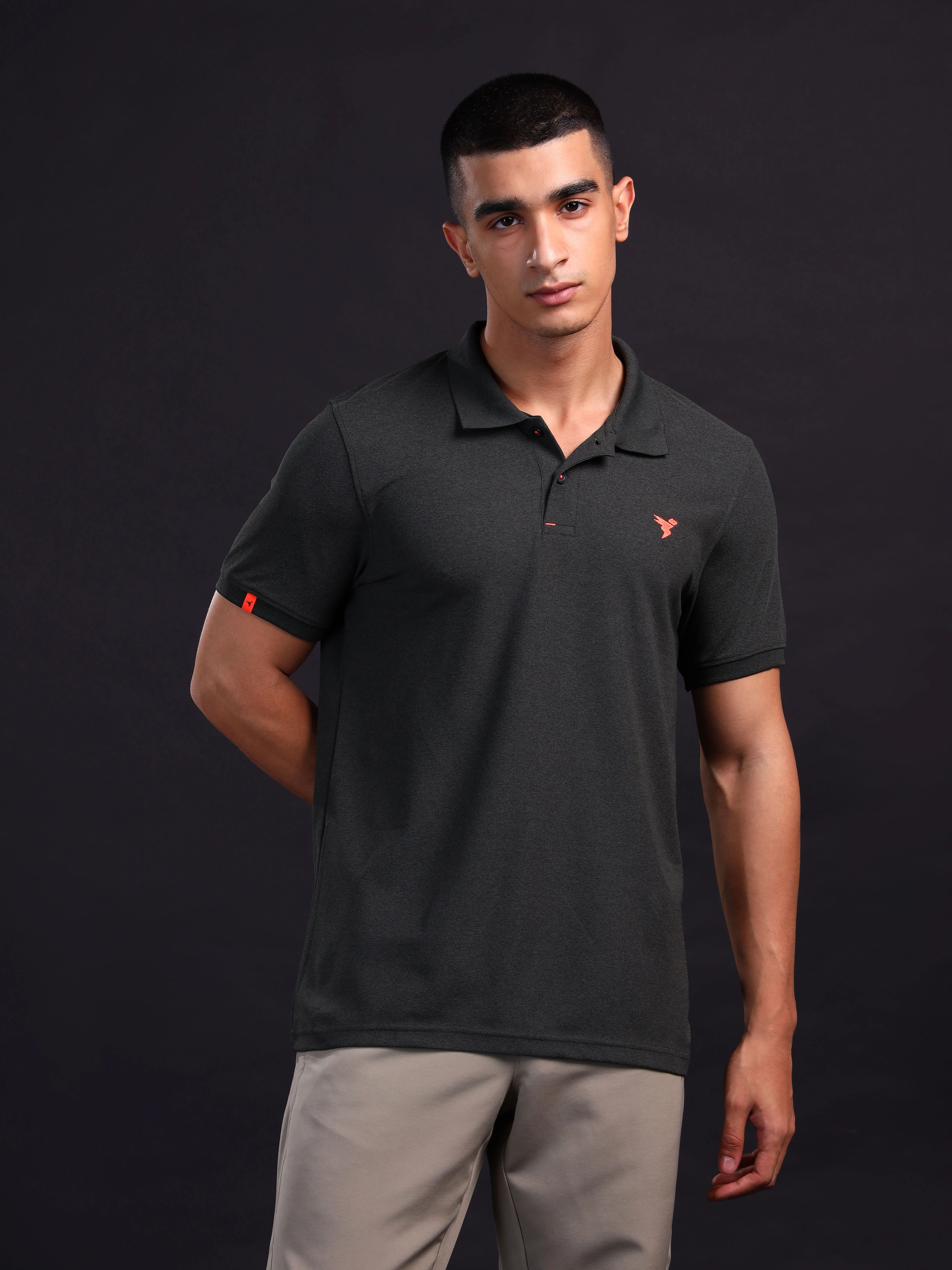 Men Solid Slim Fit Polo T-shirt with MATPIQ