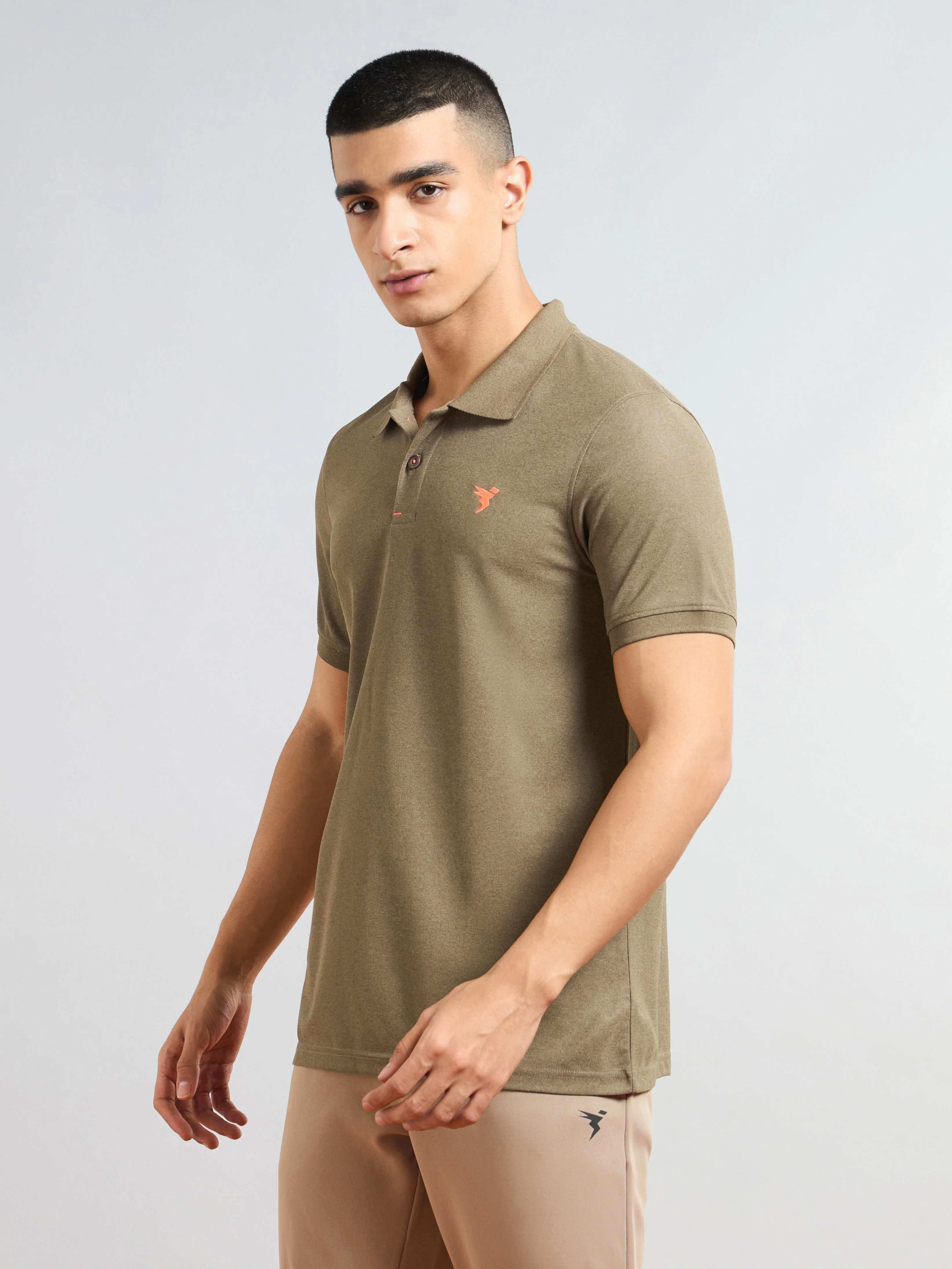 Men Solid Slim Fit Polo T-shirt with MATPIQ - Image 4