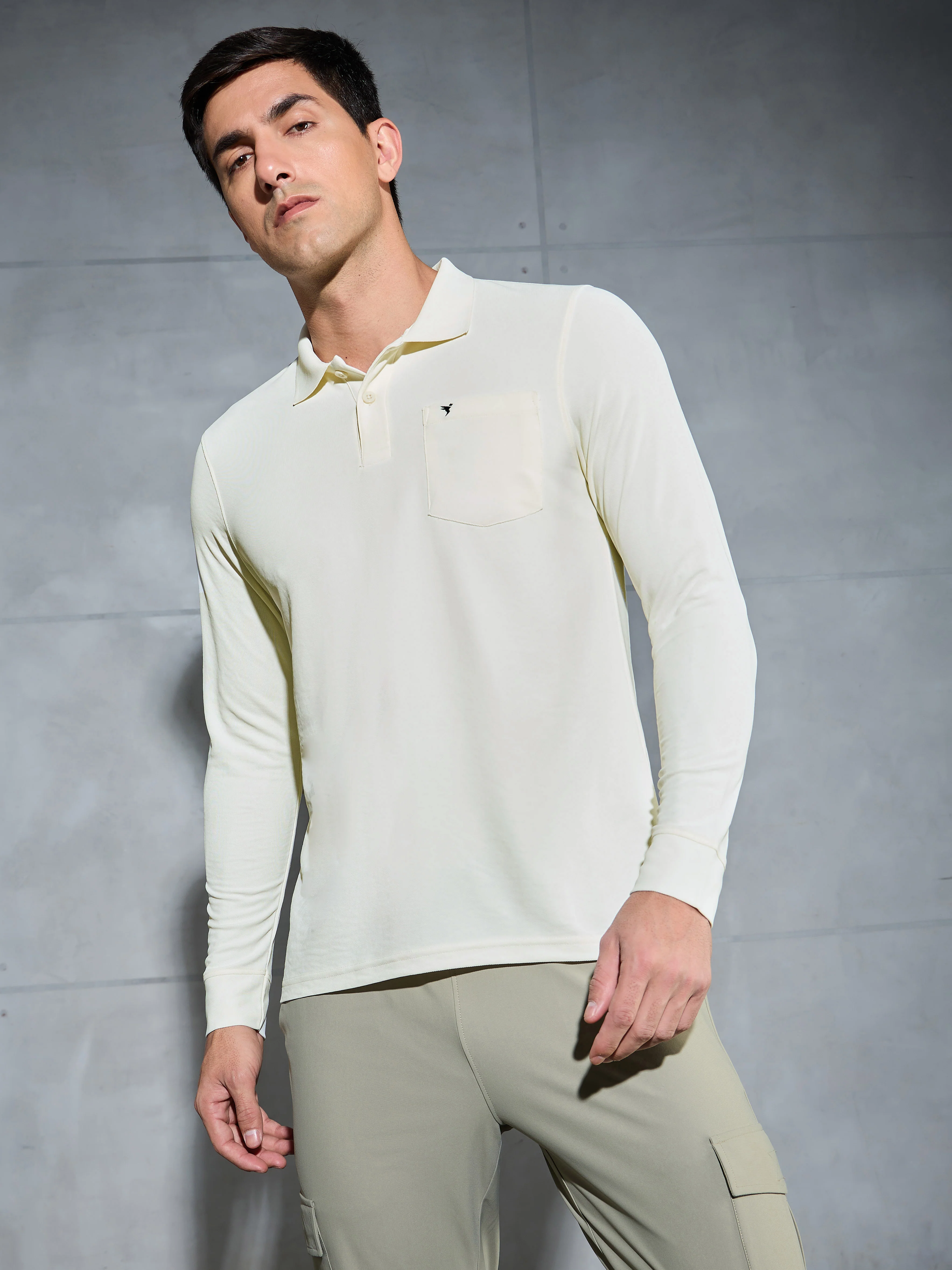 Men Solid Slim Fit Polo T-shirt with MATPIQ - Image 2