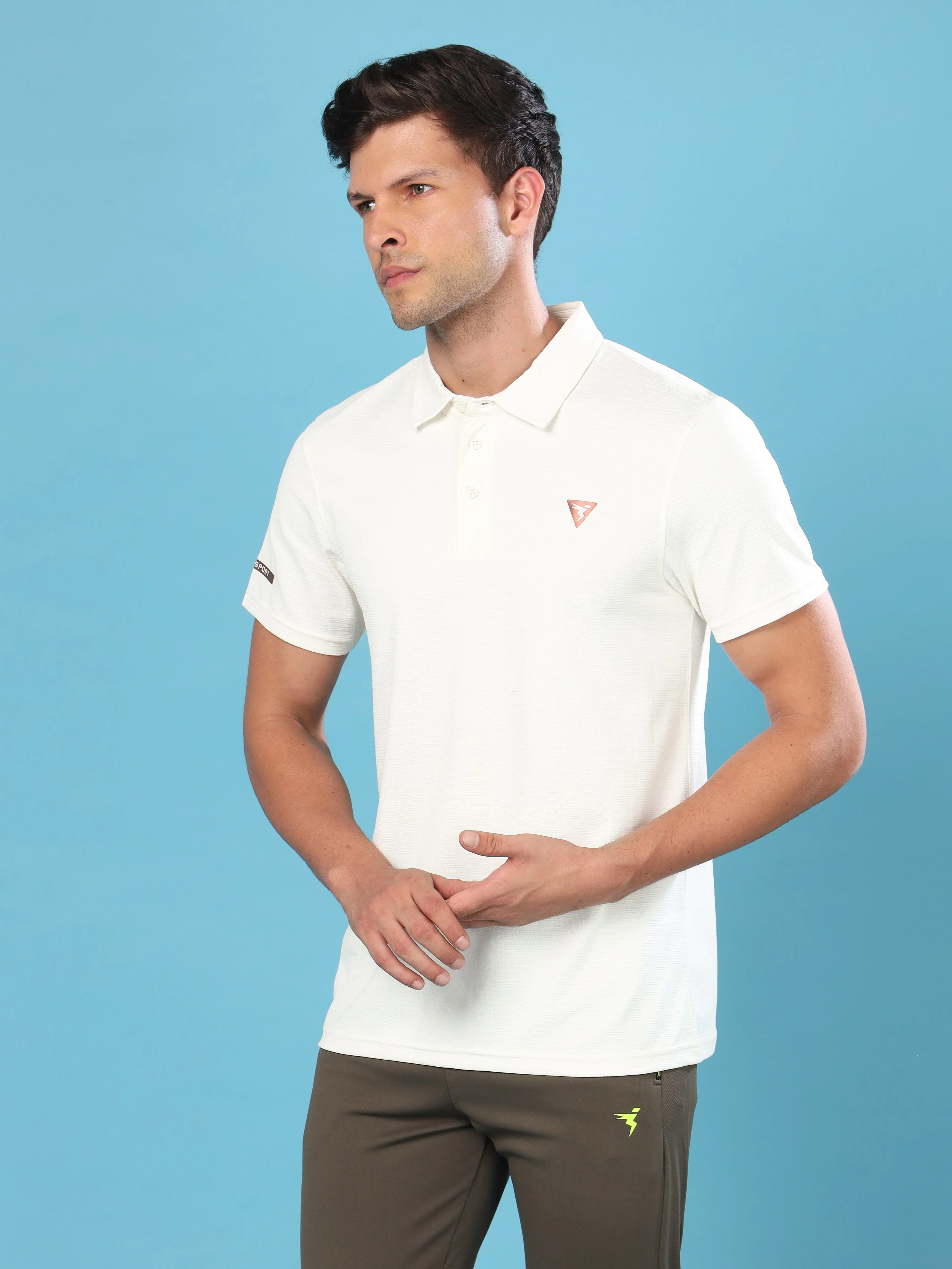Men Solid Slim Fit Polo T-shirt with MATPIQ
