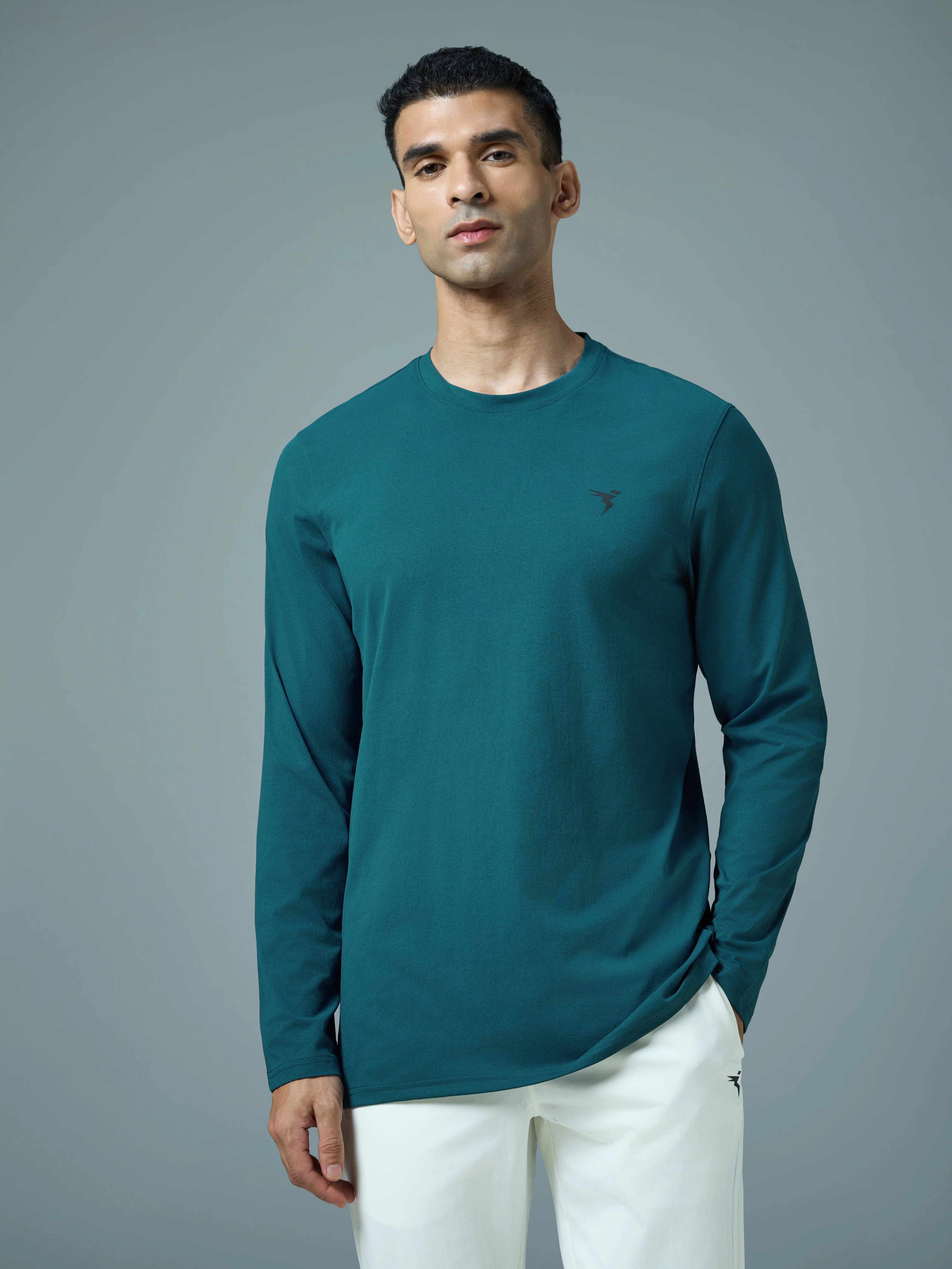Men Solid Slim Fit Round Neck Sports T-shirt with COTFLEX - Image 2
