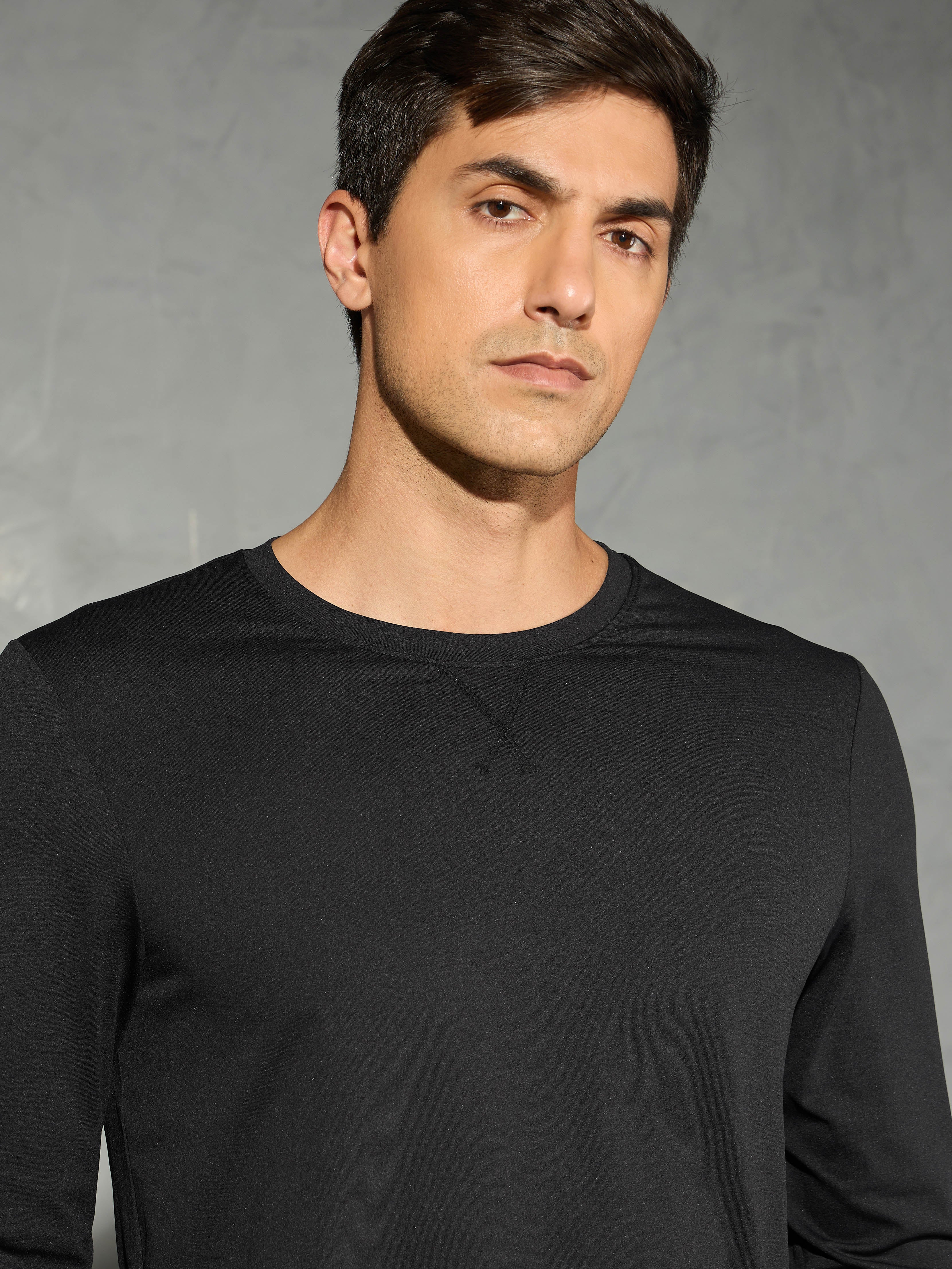Men Solid Slim Fit Round Neck Sports T-shirt with COTFLEX - Image 6