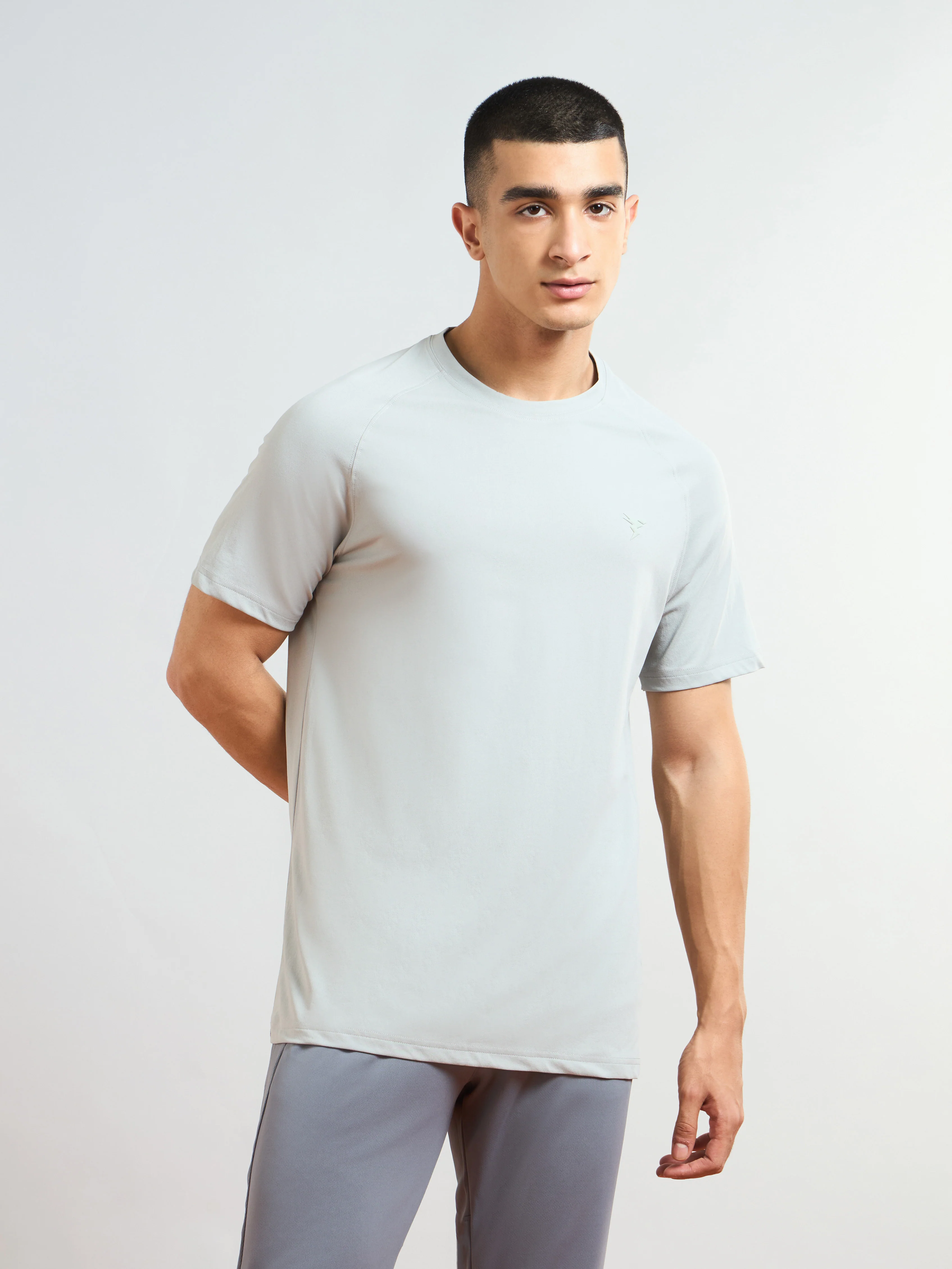 Men Solid Slim Fit Round Neck T-shirt with COTFLEX - Image 2