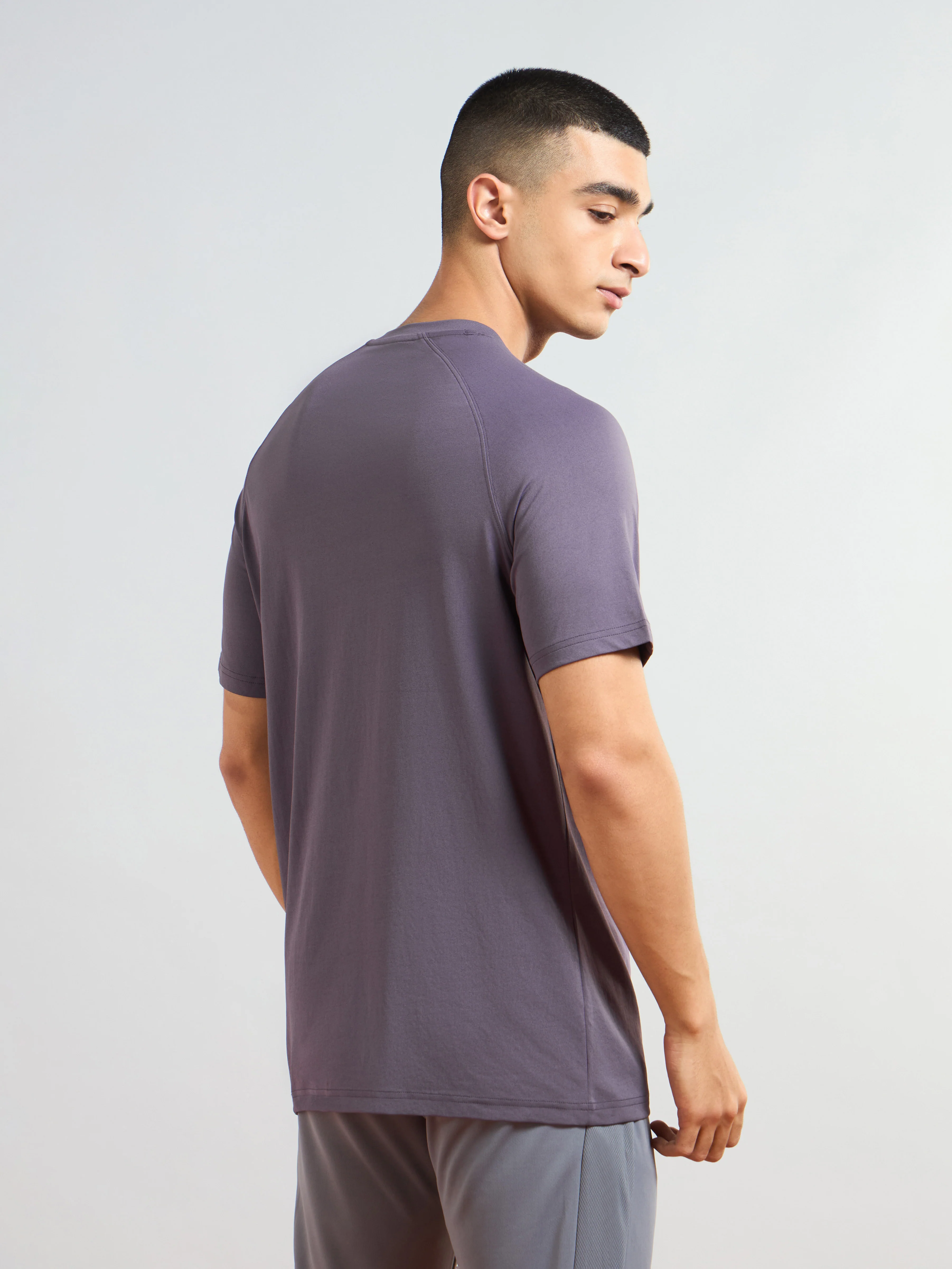 Men Solid Slim Fit Round Neck T-shirt with COTFLEX - Image 3