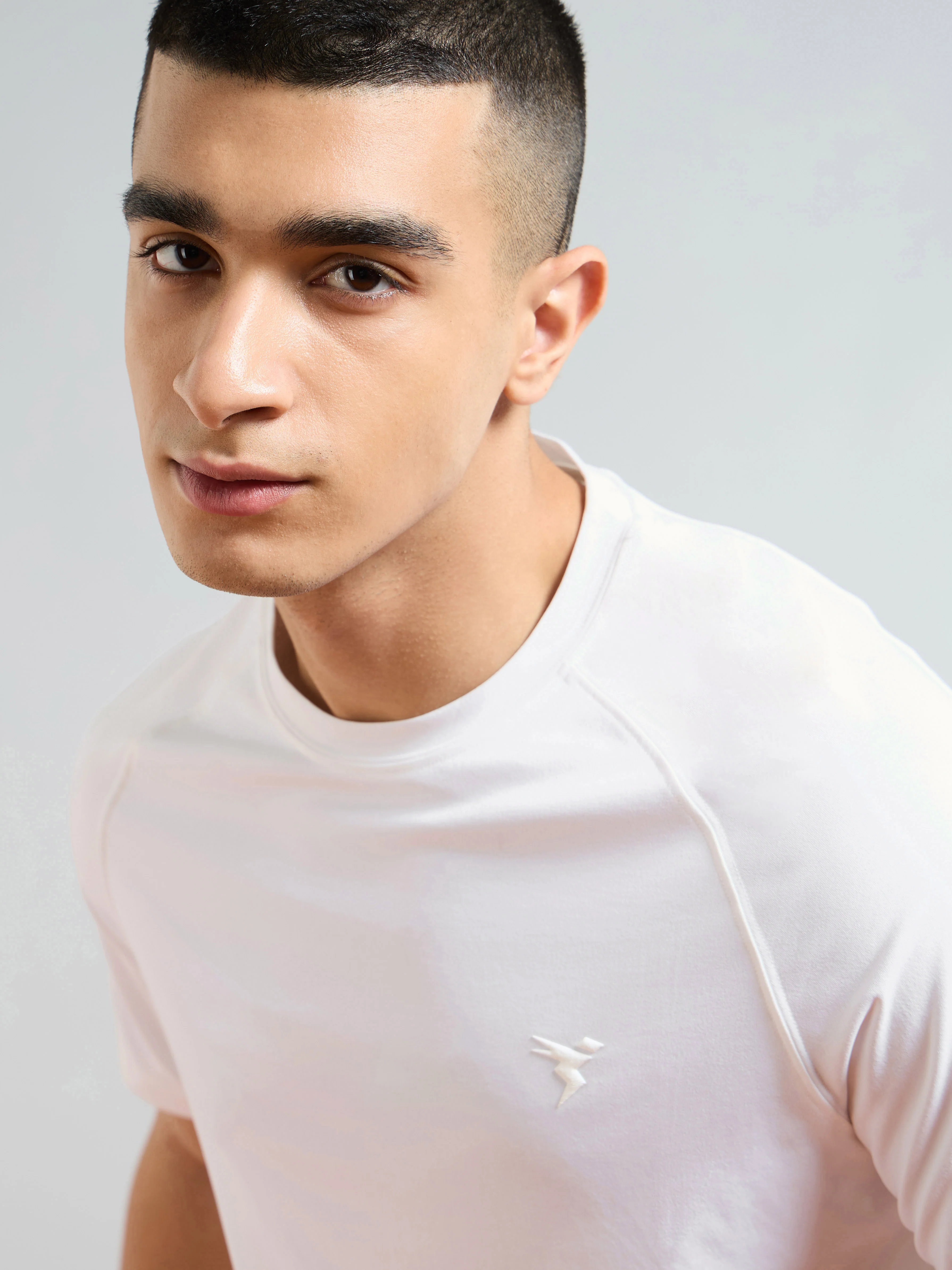 Men Solid Slim Fit Round Neck T-shirt with COTFLEX - Image 6
