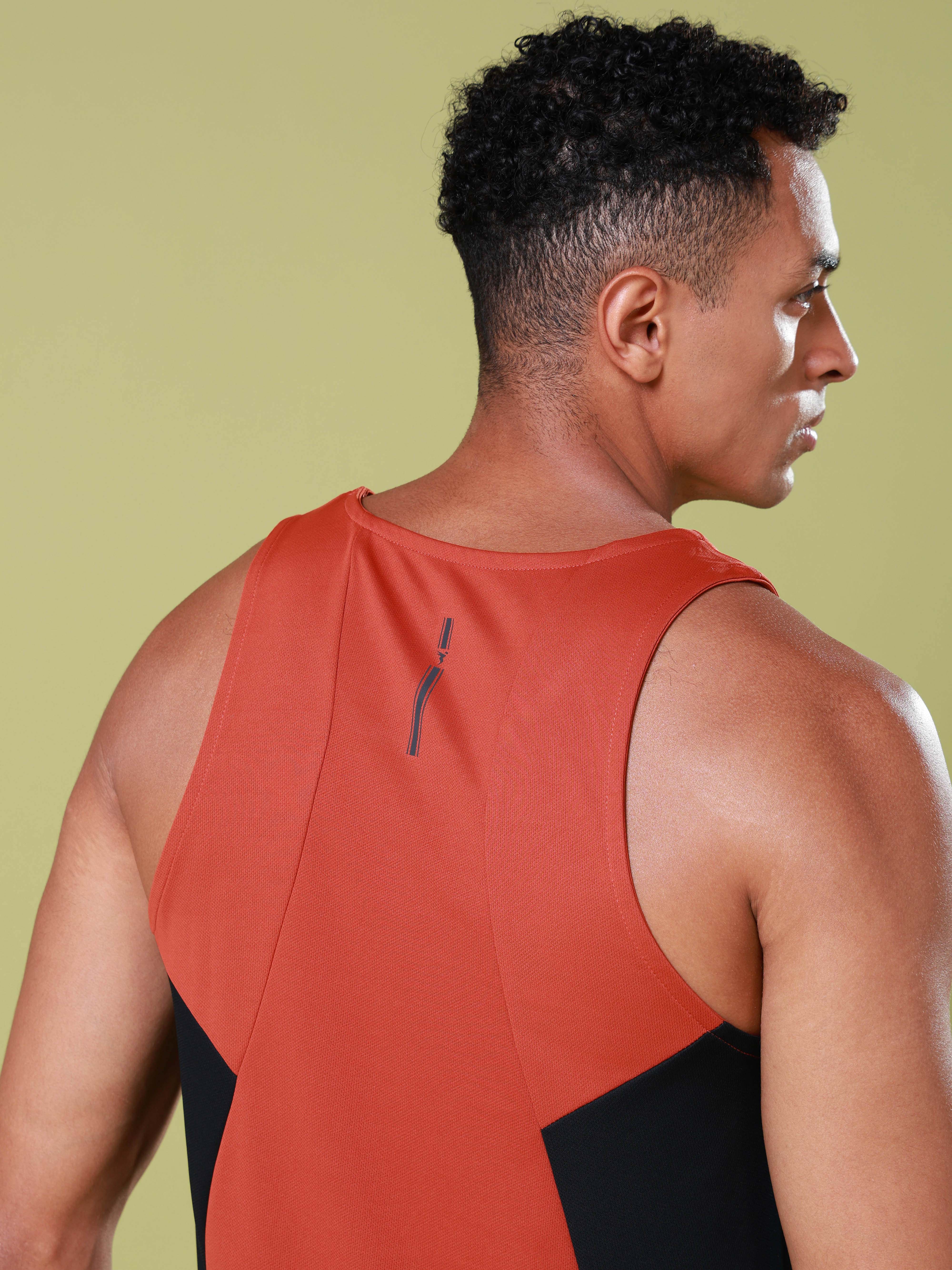 Men Solid Slim Fit Scoop Neck Sports Innerwear Vest with TECHNO COOL+ - Image 7