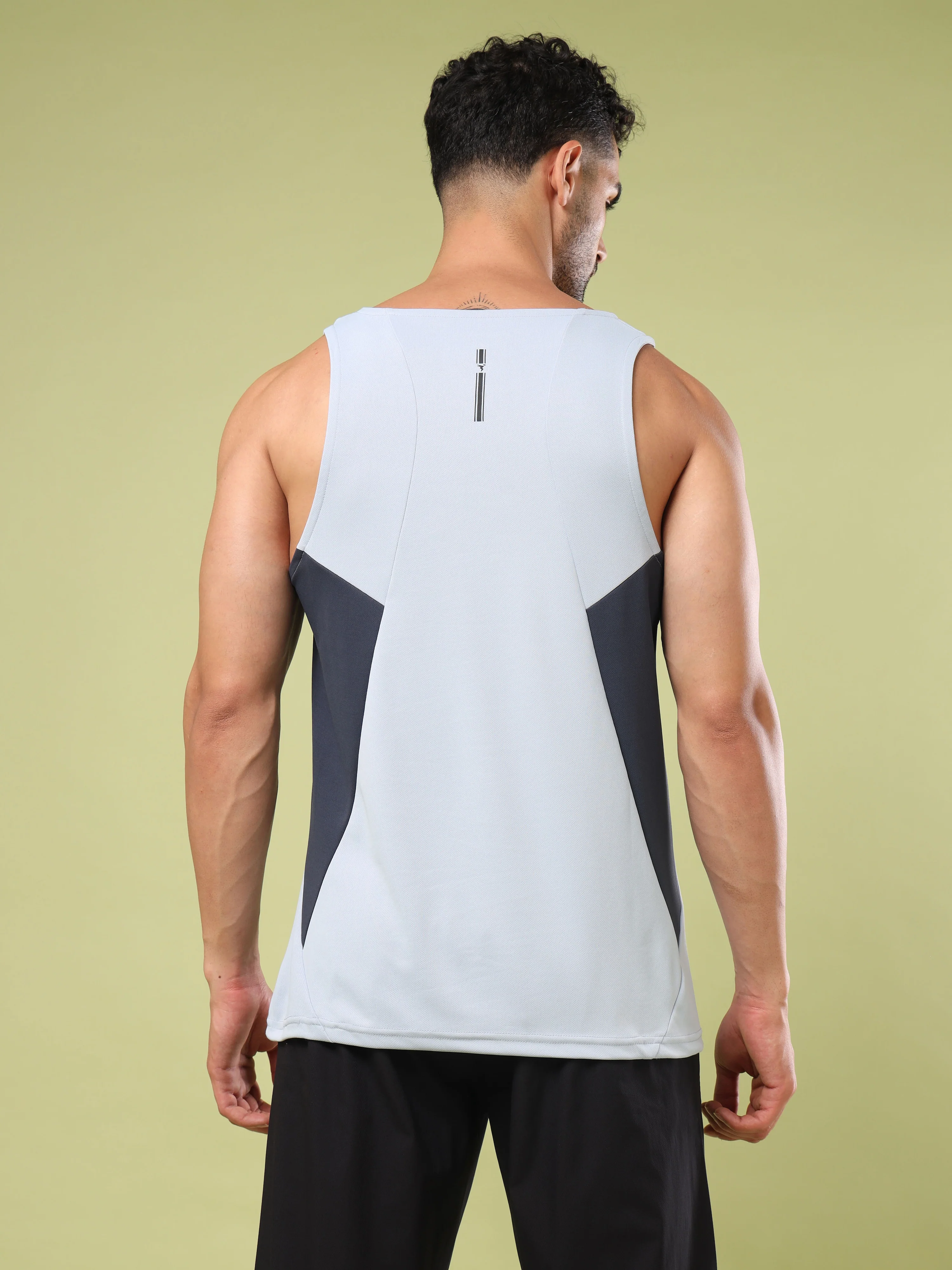 Men Solid Slim Fit Scoop Neck Sports Innerwear Vest with TECHNO COOL+ (Pack of 2) - Image 3