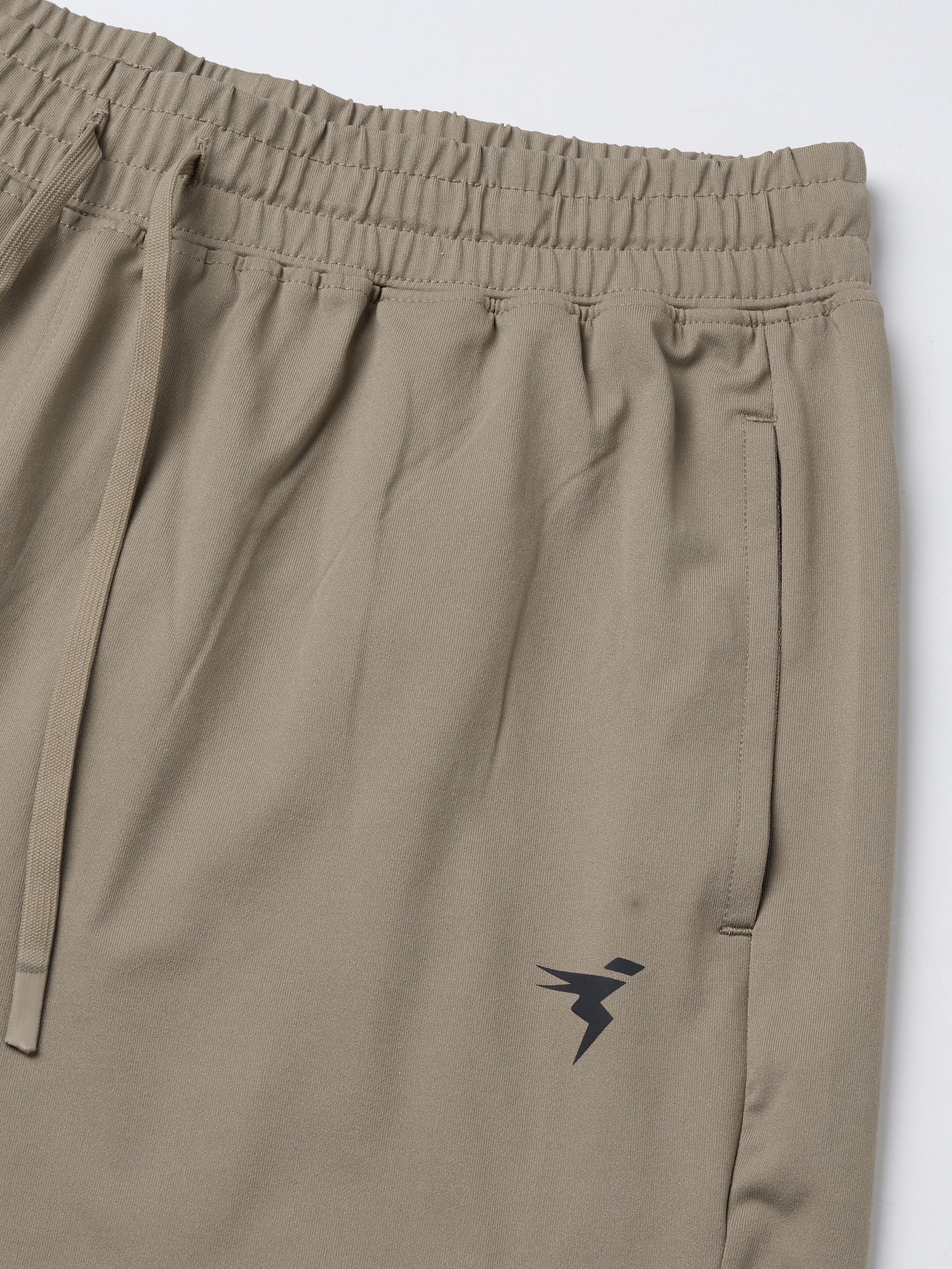 Men Solid Slim Fit Shorts with ELASTO LITE - Image 6