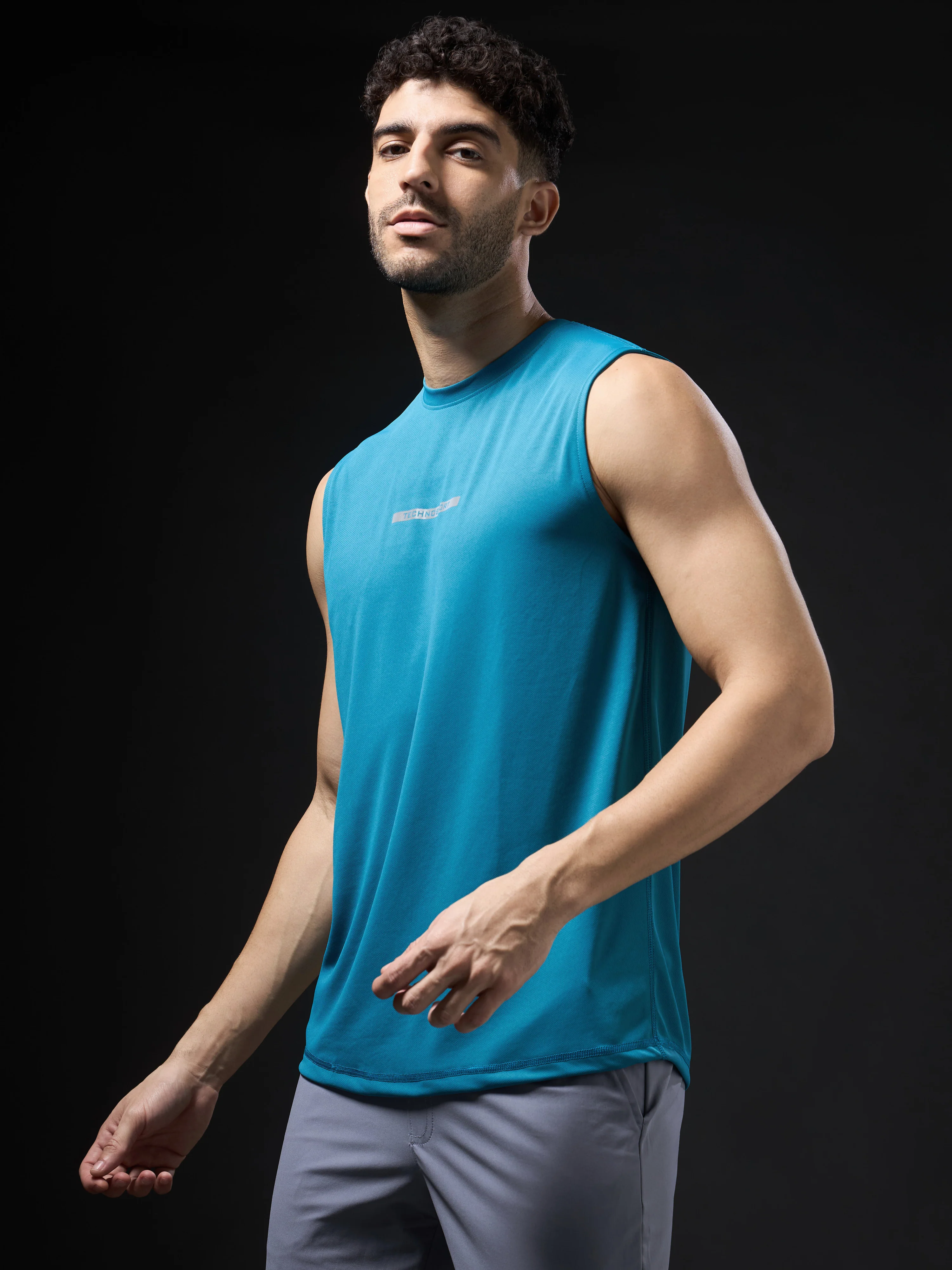 Men Solid Slim Fit Sports Innerwear Vest with TECHNOCOOL+ (Pack of 2) - Image 5
