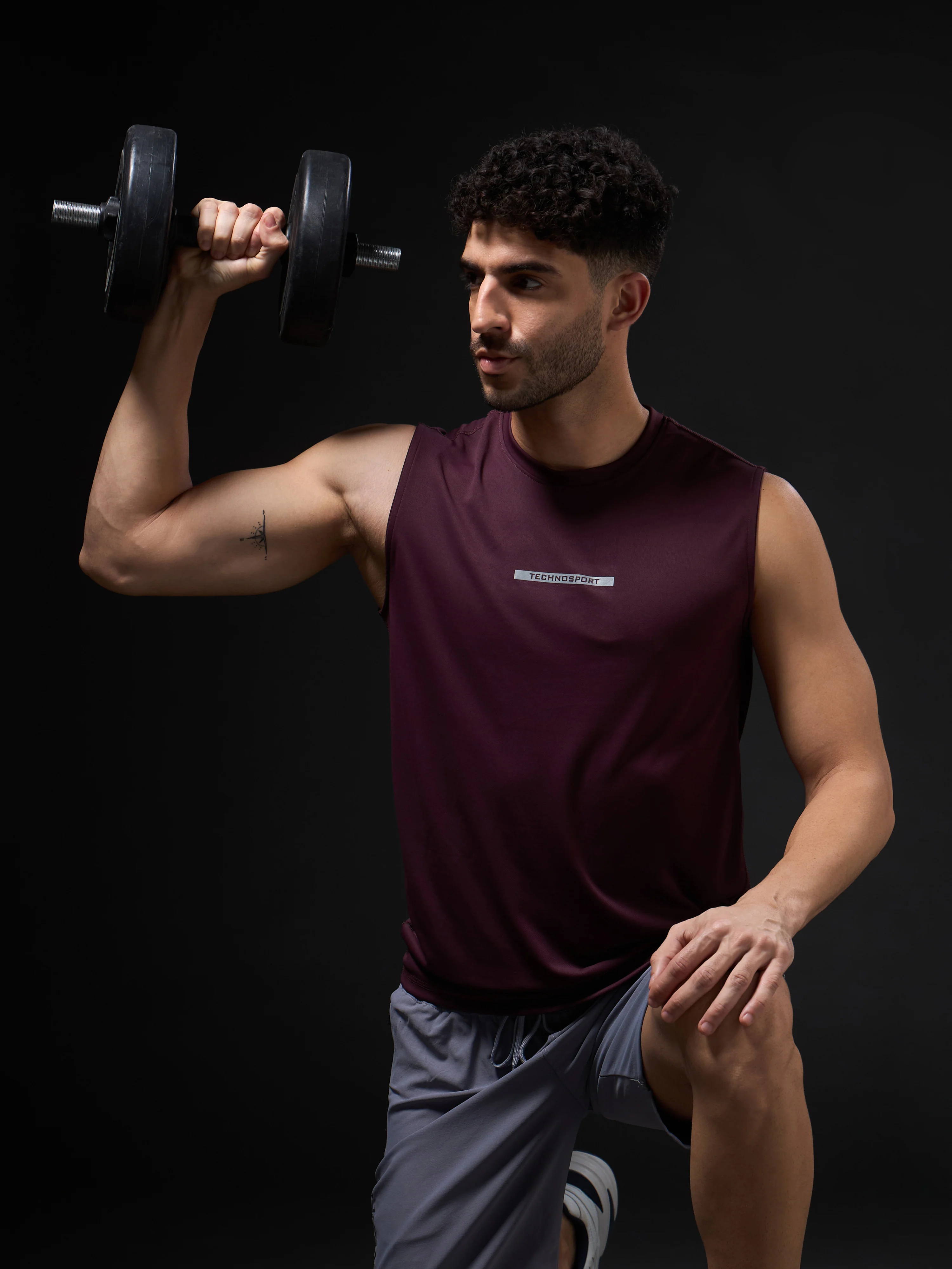 Men Solid Slim Fit Sports Innerwear Vest with TECHNOCOOL+ - Image 2