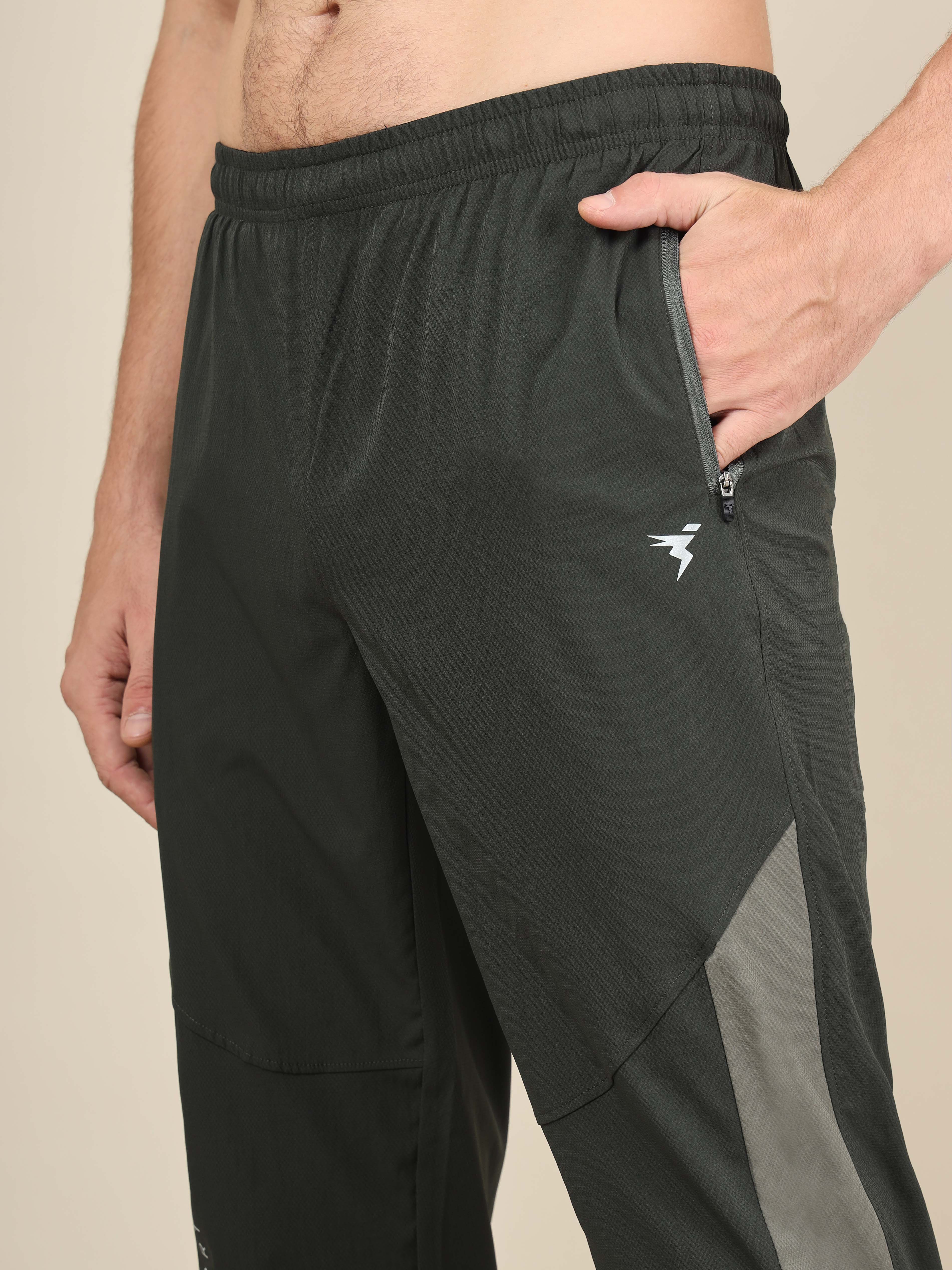 Men Solid Slim Fit Sports Joggers with TECHNOLITE - Image 7