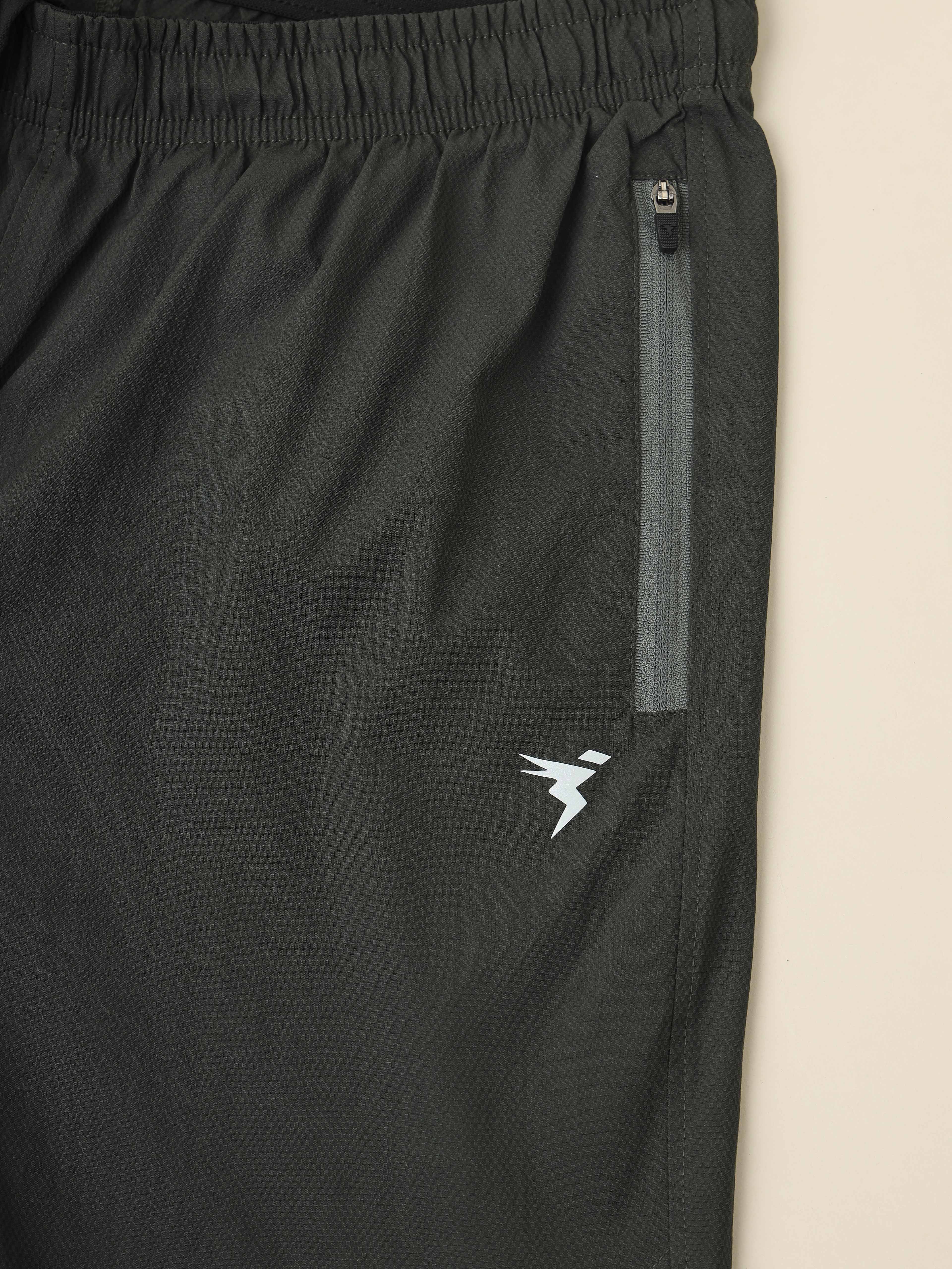 Men Solid Slim Fit Sports Joggers with TECHNOLITE - Image 9